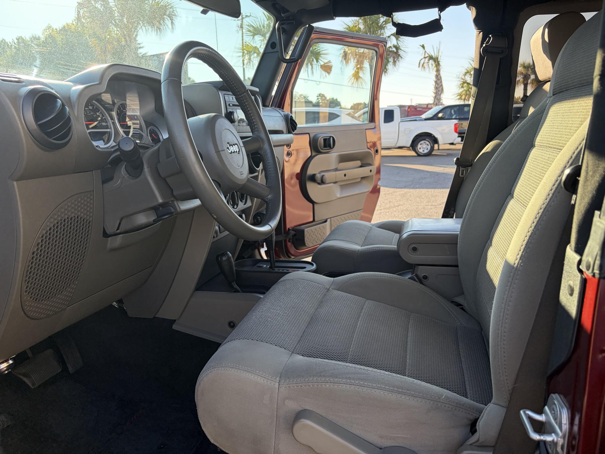 Jeep Wrangler 4WD 2dr Sahara 2007