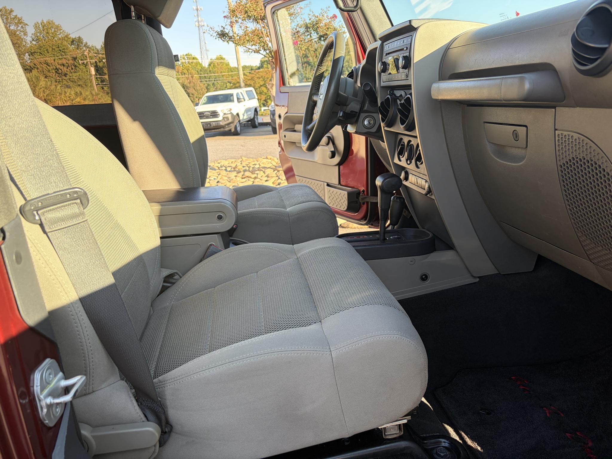 Jeep Wrangler 4WD 2dr Sahara 2007