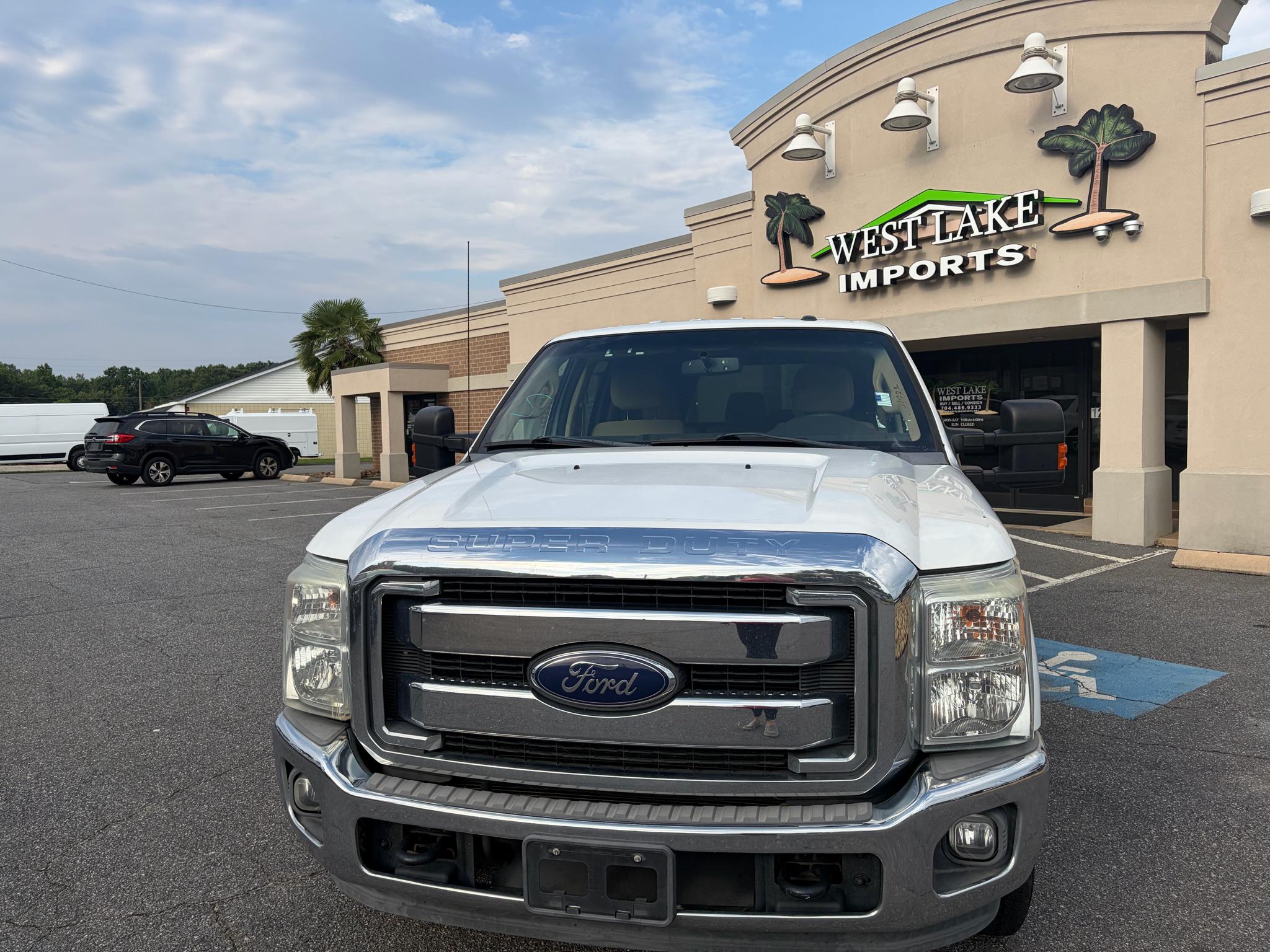 Ford Super Duty F-250 SRW 2WD Crew Cab 156" King Ranch 2015