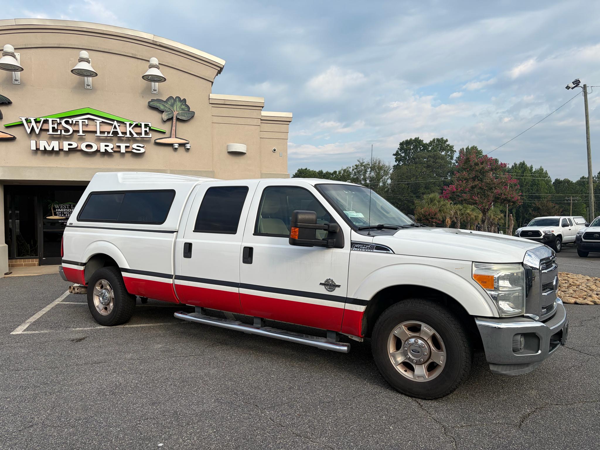 Ford Super Duty F-250 SRW 2WD Crew Cab 156" King Ranch 2015
