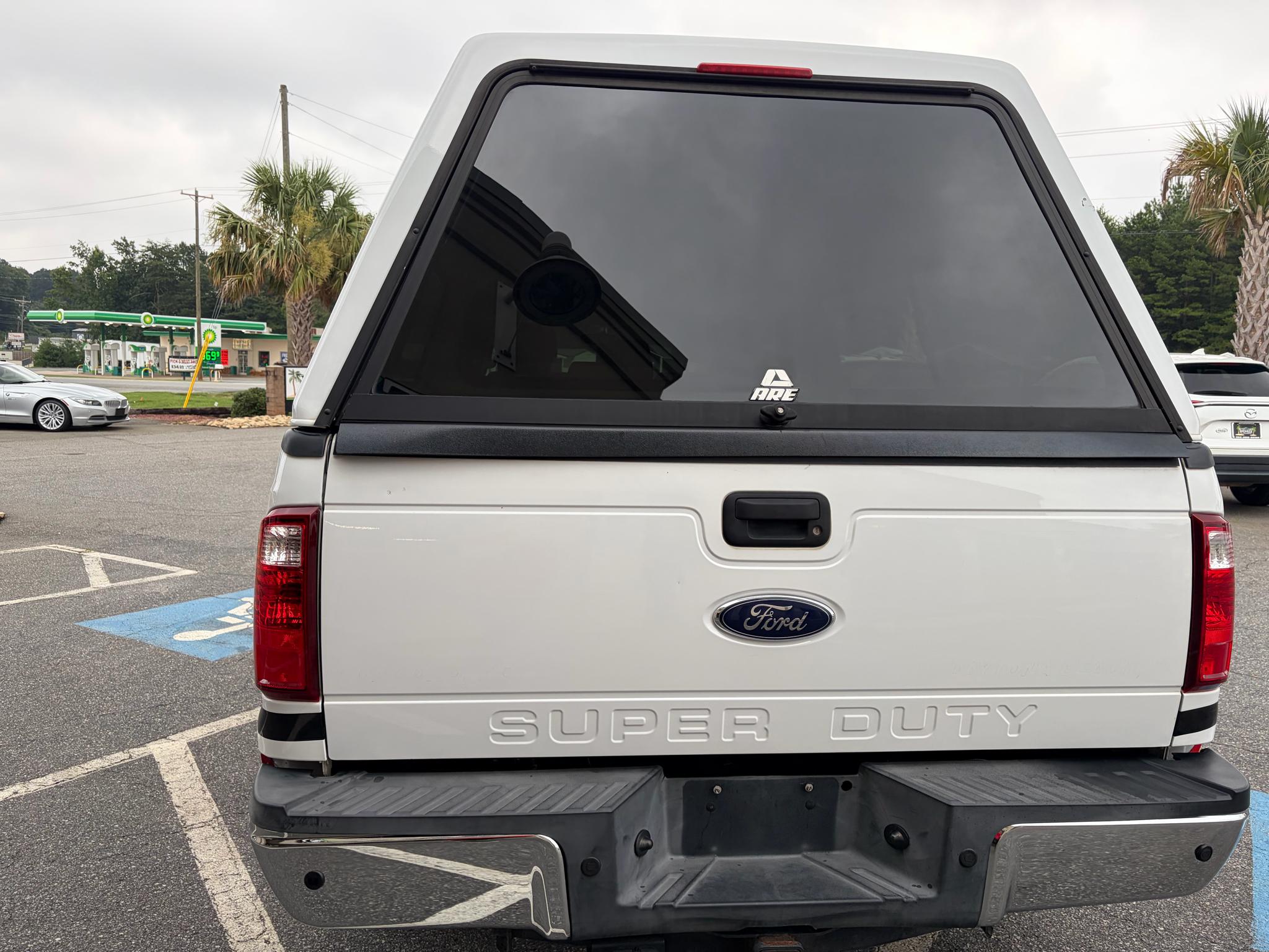 Ford Super Duty F-250 SRW 2WD Crew Cab 156" King Ranch 2015