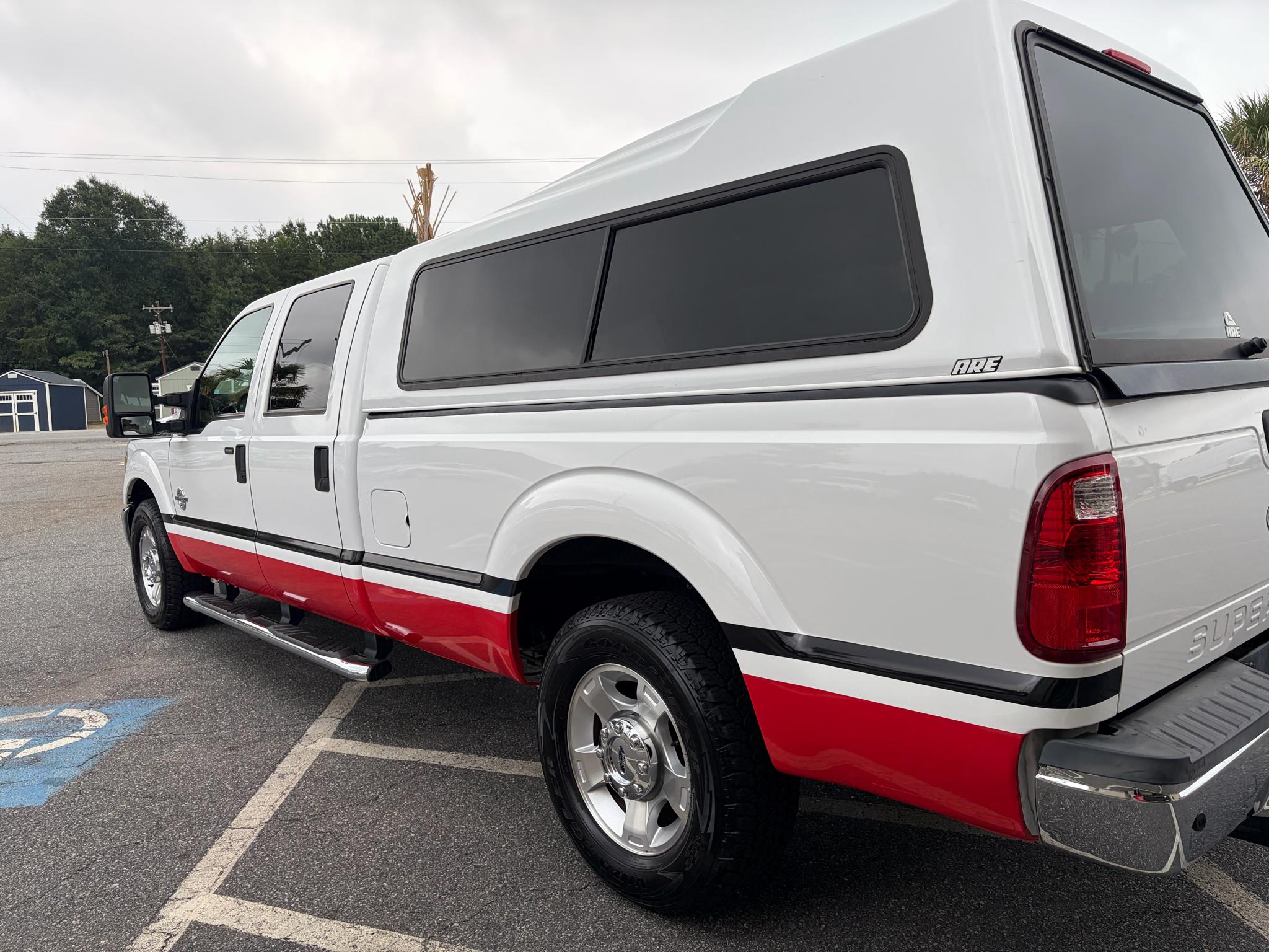 Ford Super Duty F-250 SRW 2WD Crew Cab 156" King Ranch 2015