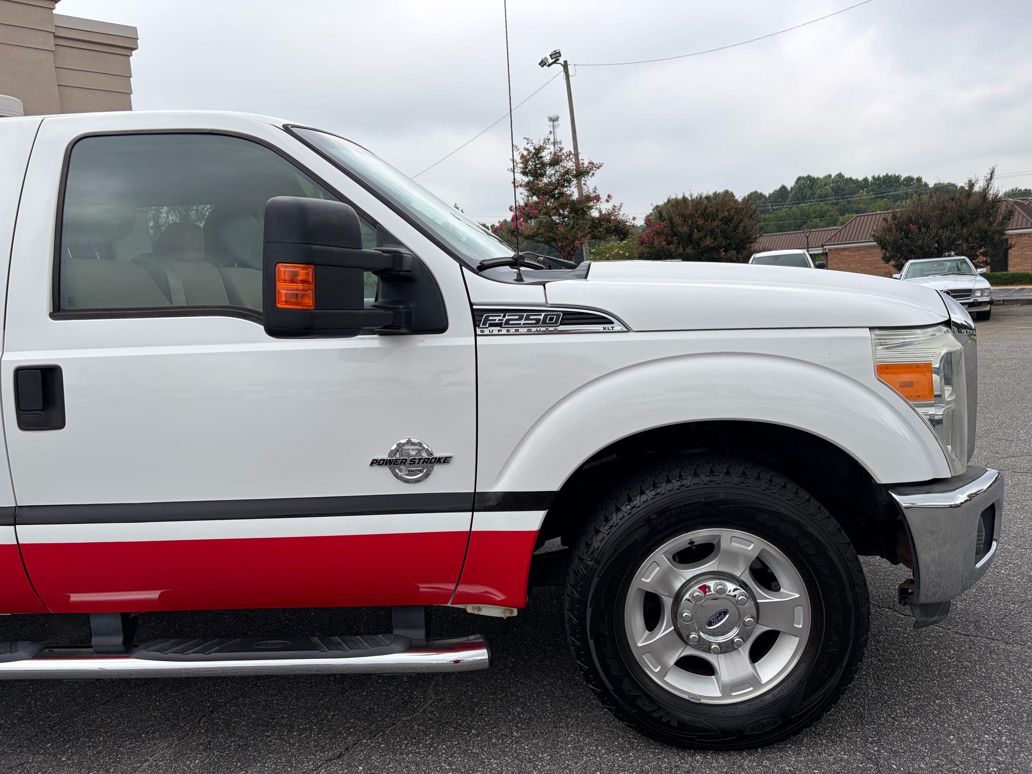 Ford Super Duty F-250 SRW 2WD Crew Cab 156" King Ranch 2015