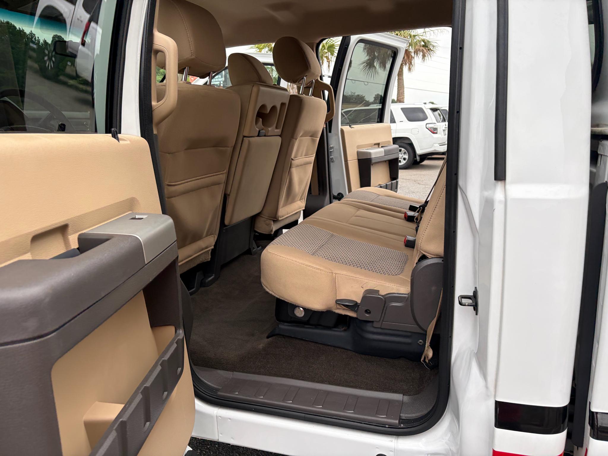 Ford Super Duty F-250 SRW 2WD Crew Cab 156" King Ranch 2015