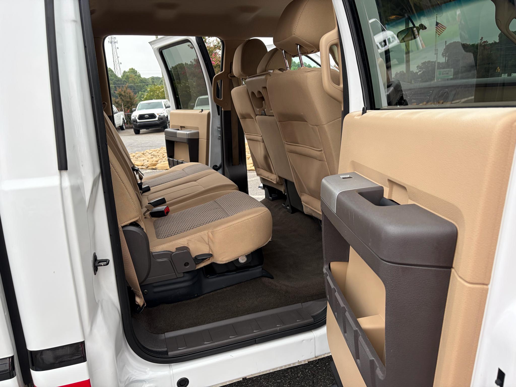 Ford Super Duty F-250 SRW 2WD Crew Cab 156" King Ranch 2015