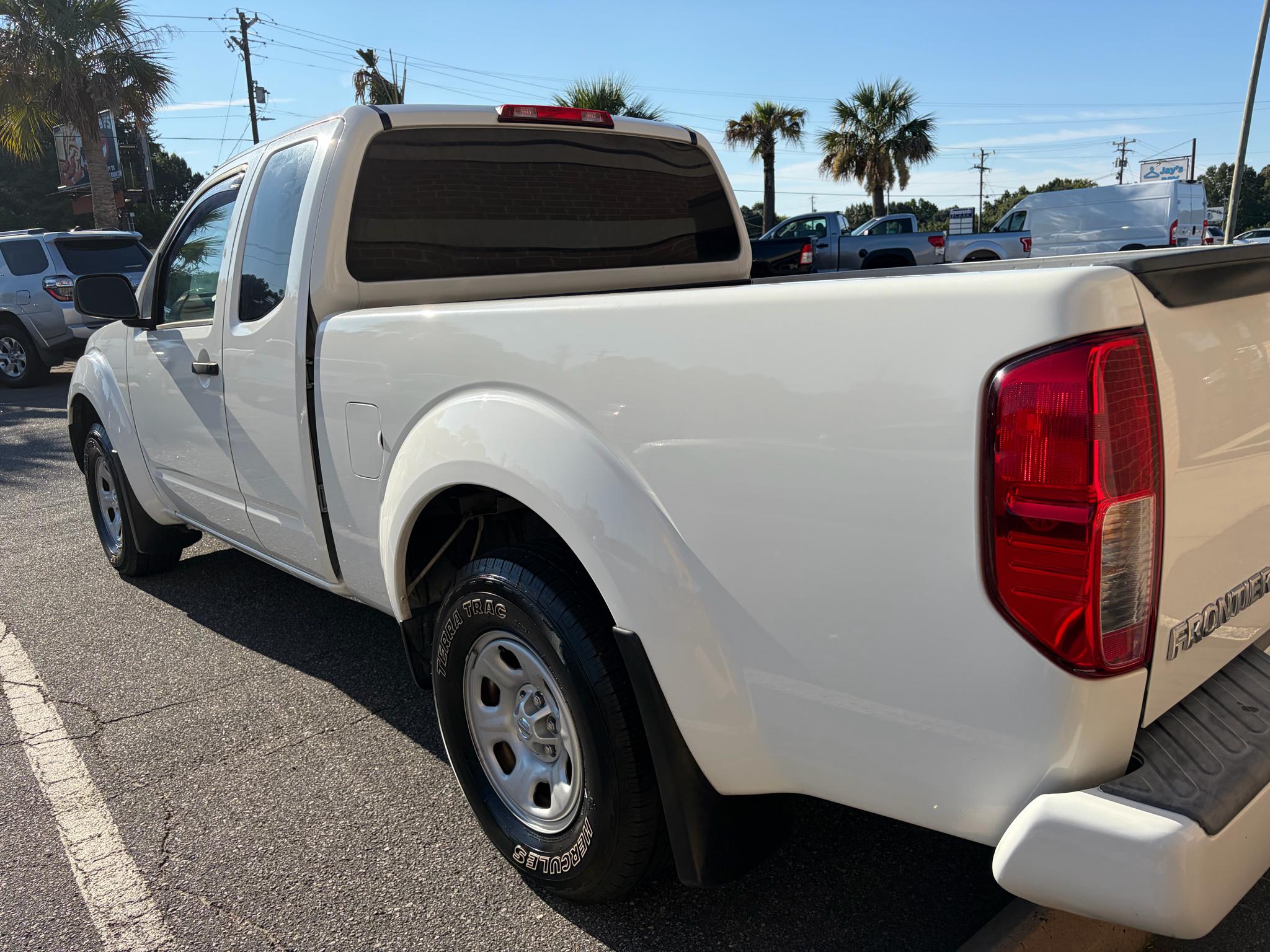 Nissan Frontier King Cab 4x2 S Manual 2019