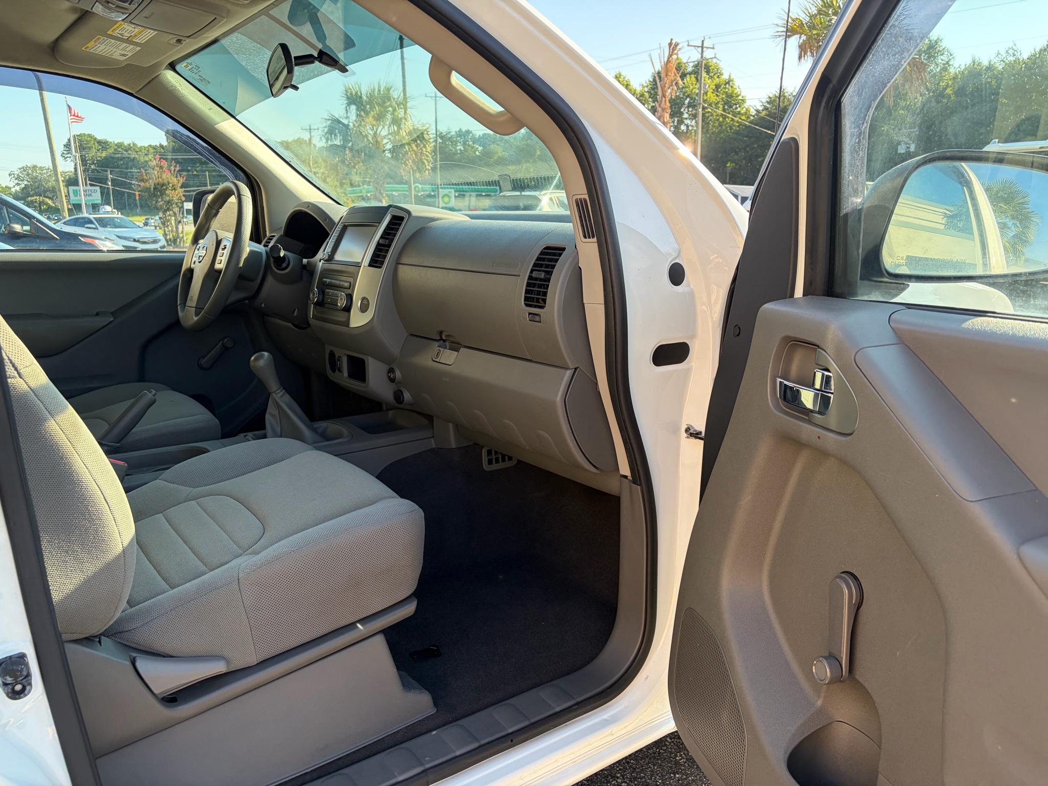 Nissan Frontier King Cab 4x2 S Manual 2019