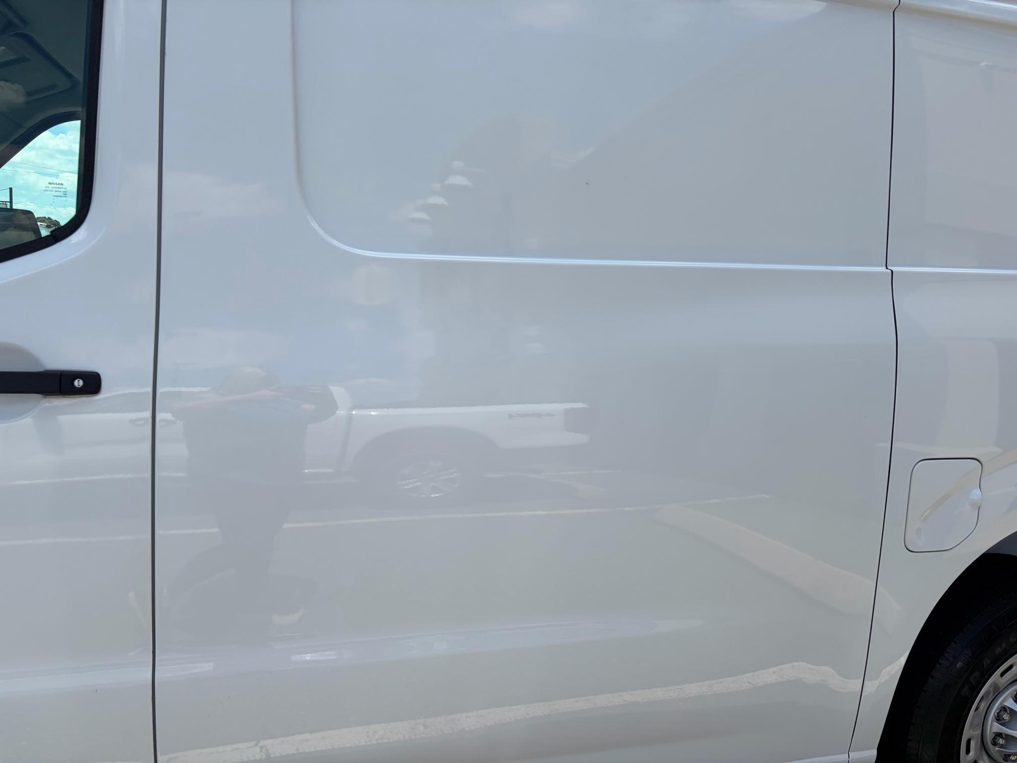 Nissan NV Cargo NV2500 HD Standard Roof V6 SV 2019
