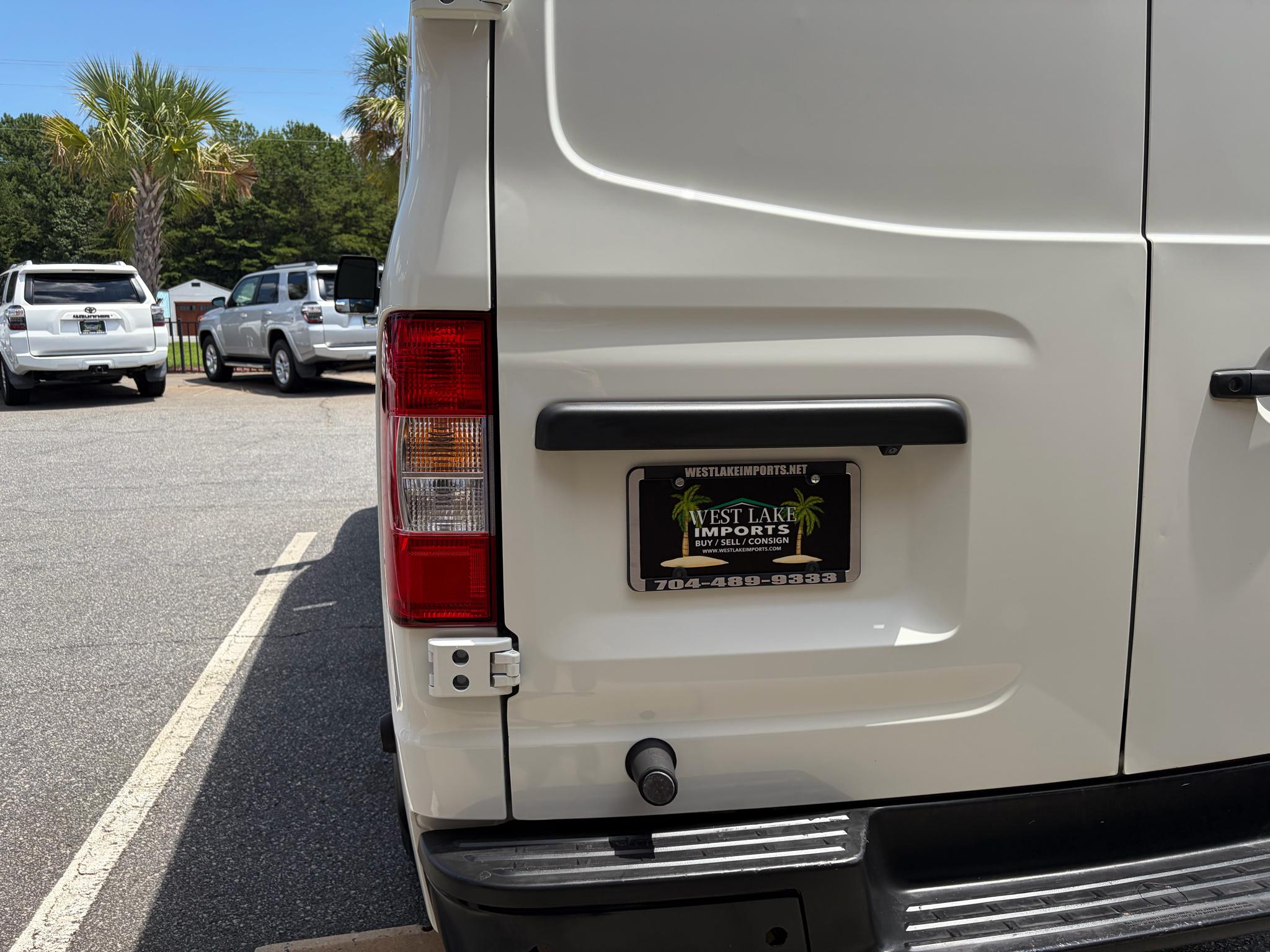 Nissan NV Cargo NV2500 HD Standard Roof V6 SV 2019