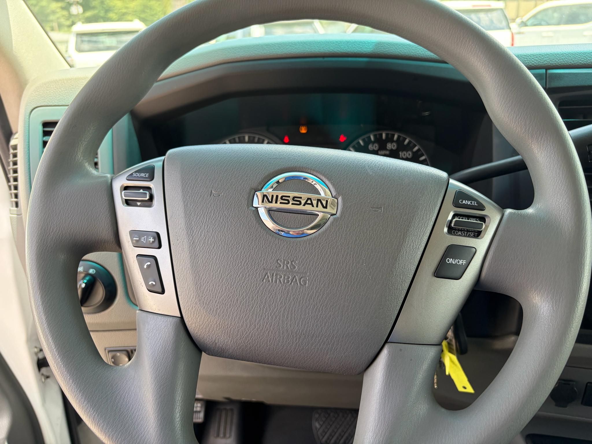 Nissan NV Cargo NV2500 HD Standard Roof V6 SV 2019