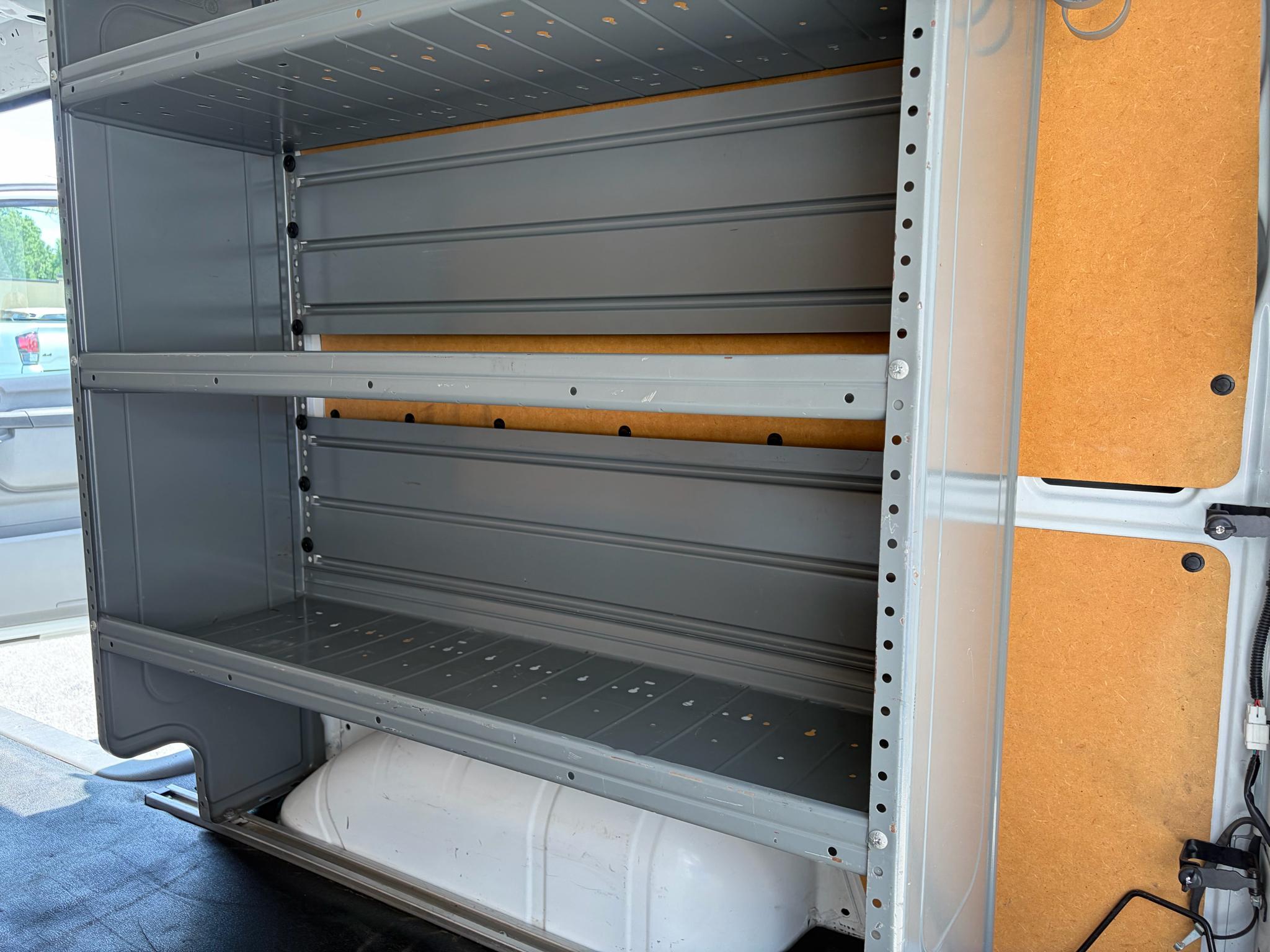 Nissan NV Cargo NV2500 HD Standard Roof V6 SV 2019