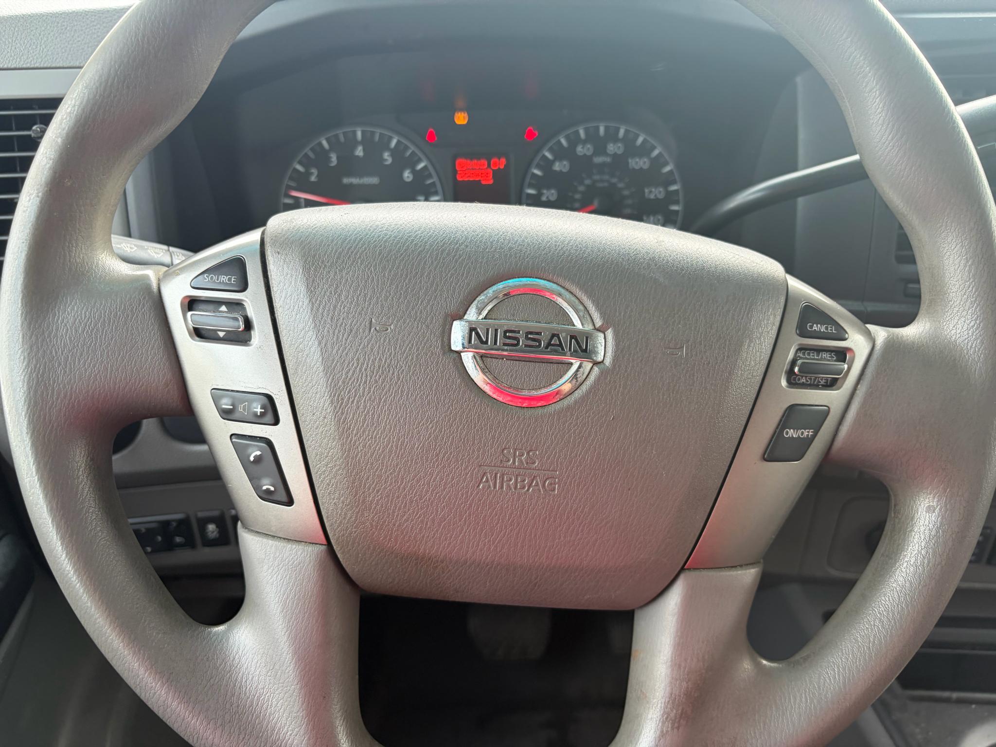 Nissan NV Cargo NV2500 HD Standard Roof V6 SV 2018
