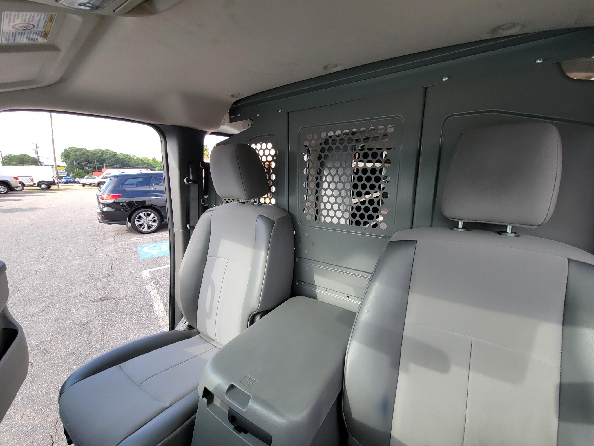 Nissan NV Cargo NV2500 HD Standard Roof V6 SV 2018