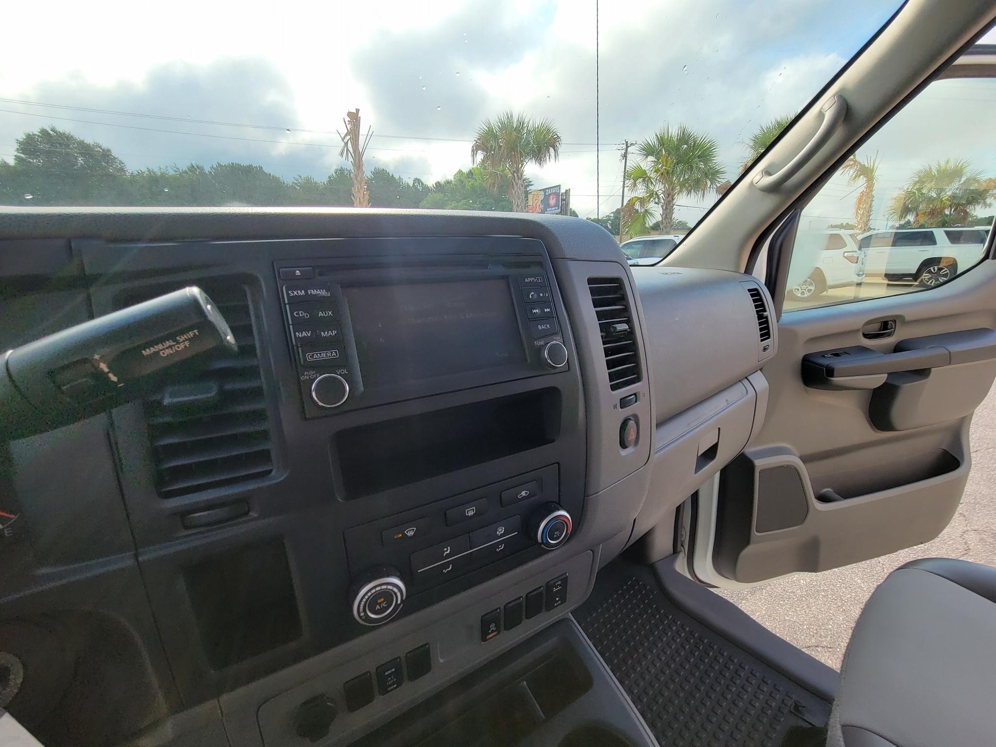 Nissan NV Cargo NV2500 HD Standard Roof V6 SV 2018