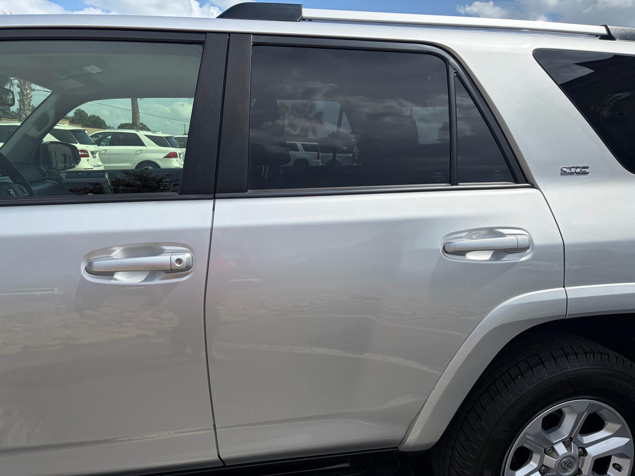 Toyota 4Runner SR5 2WD (Natl) 2021