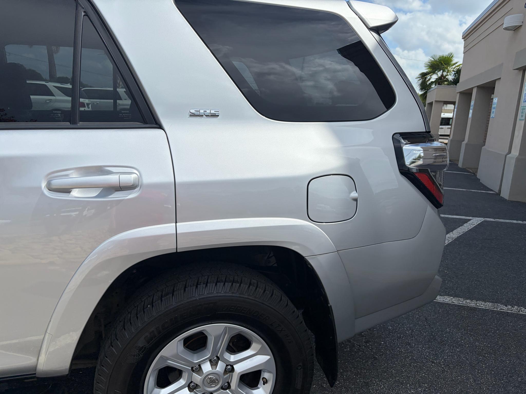 Toyota 4Runner SR5 2WD (Natl) 2021