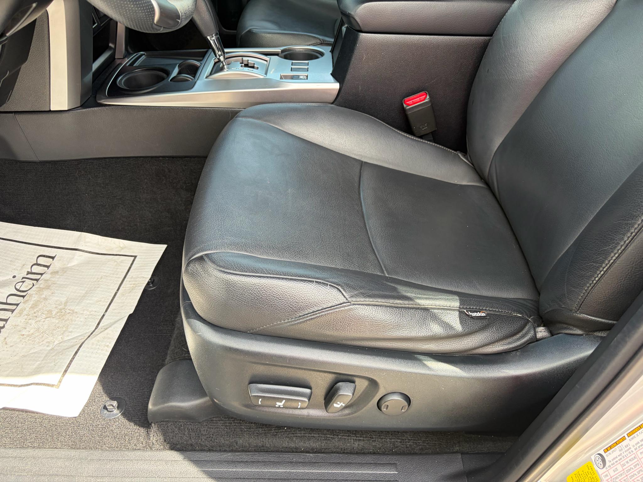 Toyota 4Runner SR5 2WD (Natl) 2021