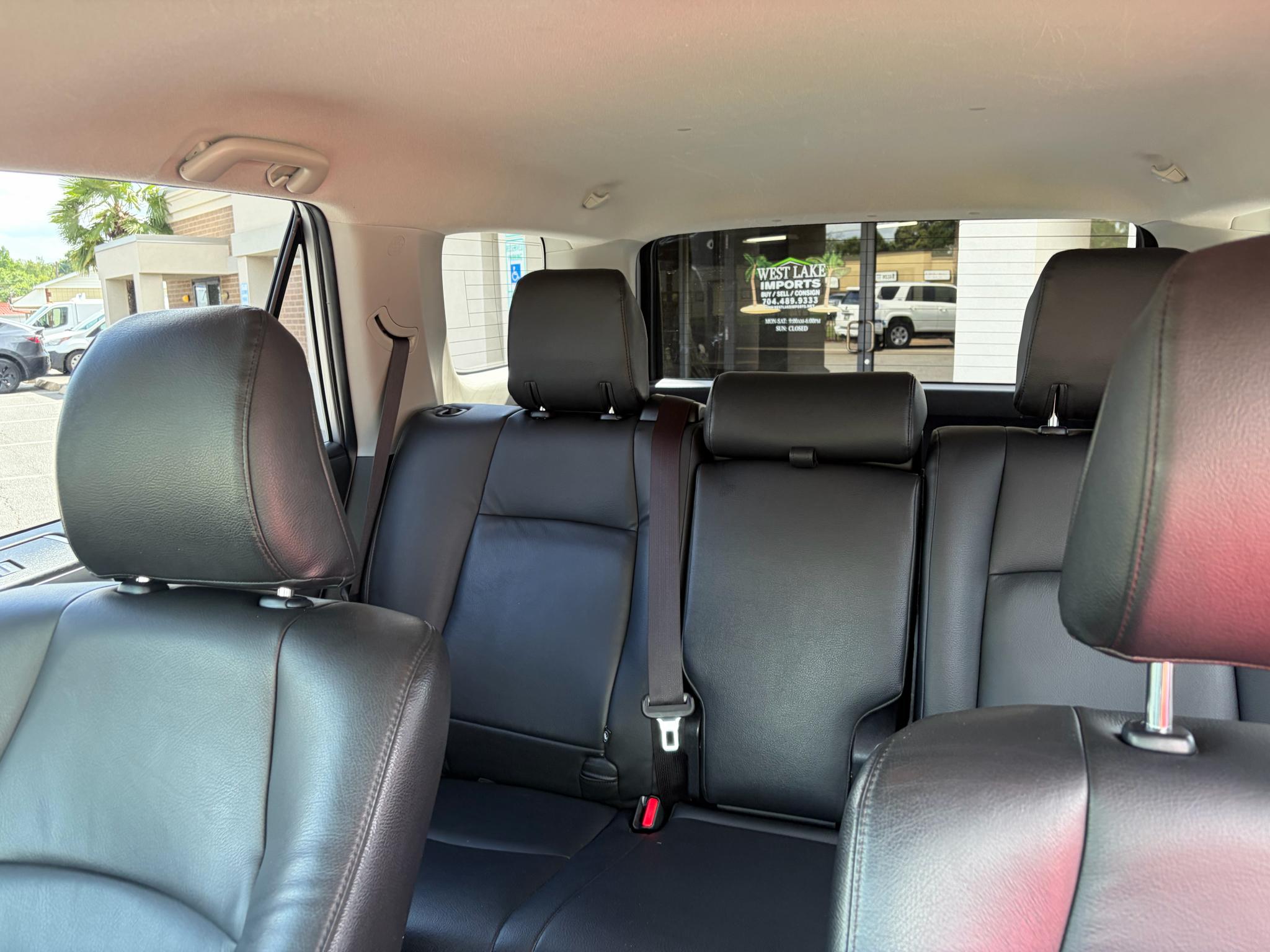 Toyota 4Runner SR5 2WD (Natl) 2021