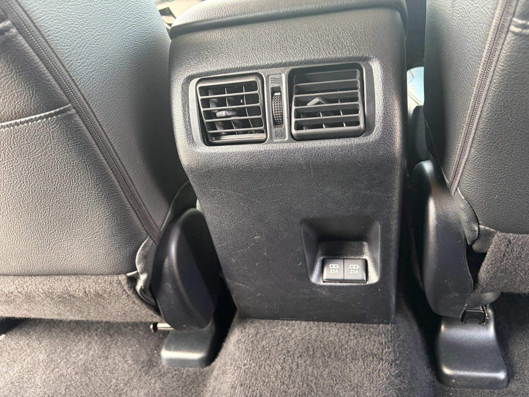 Toyota 4Runner SR5 2WD (Natl) 2021