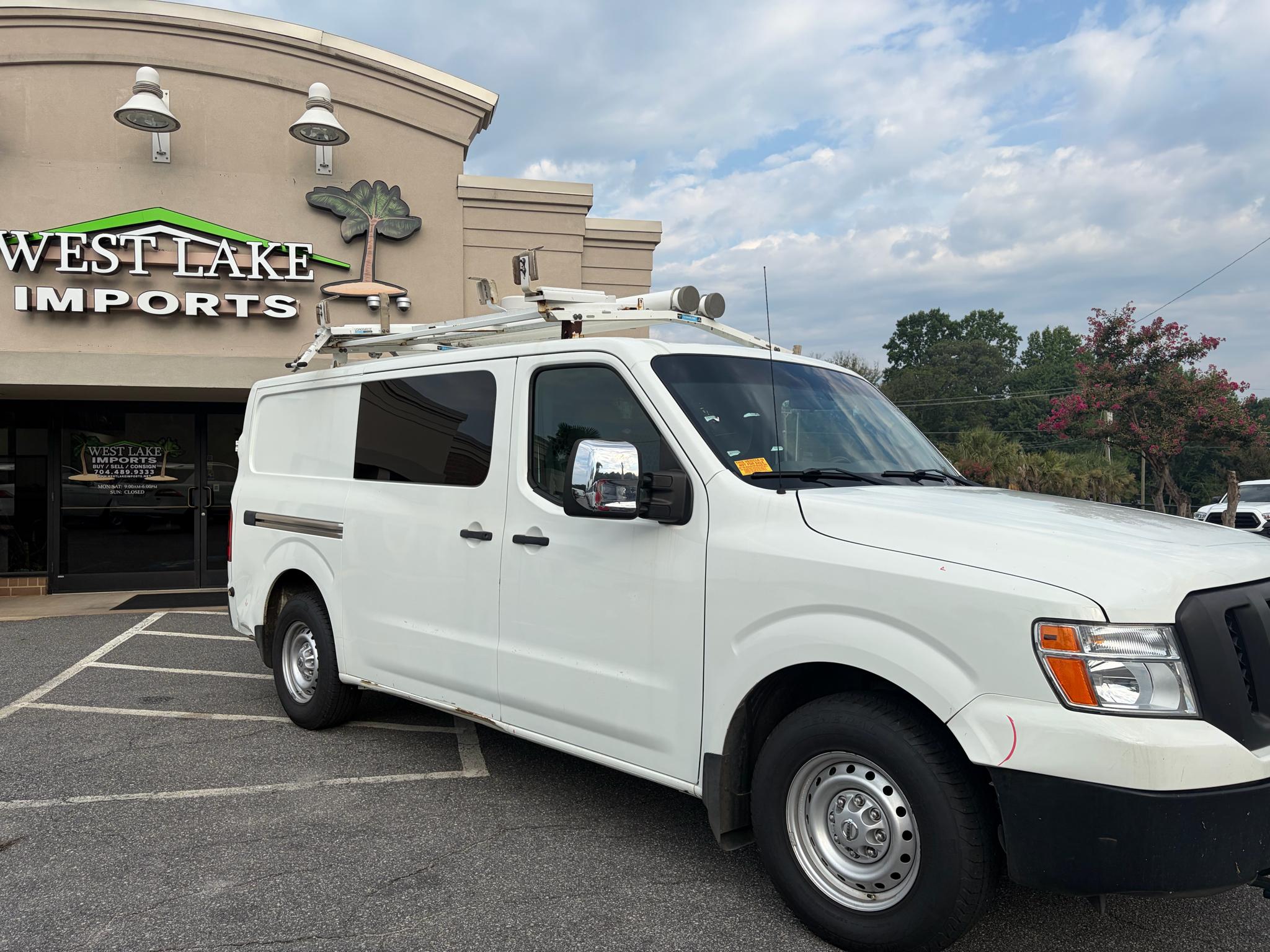 Nissan NV Cargo NV3500 HD Standard Roof V8 S 2018