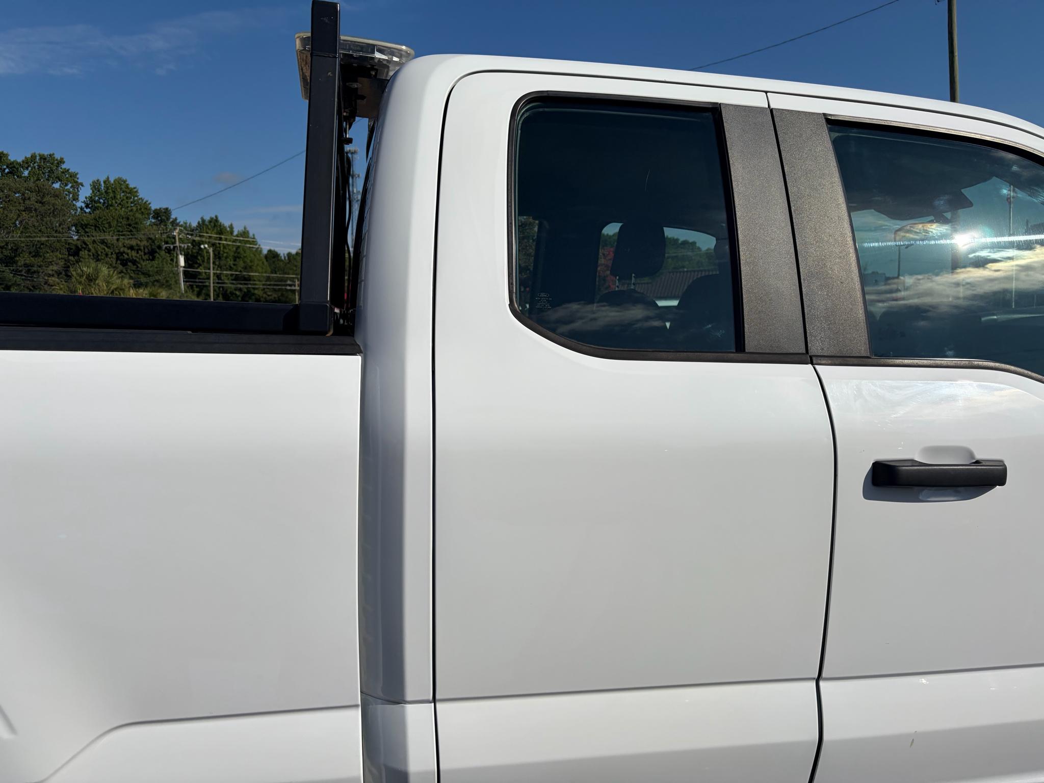 Ford F-150 4WD Reg Cab 126" STX 2021