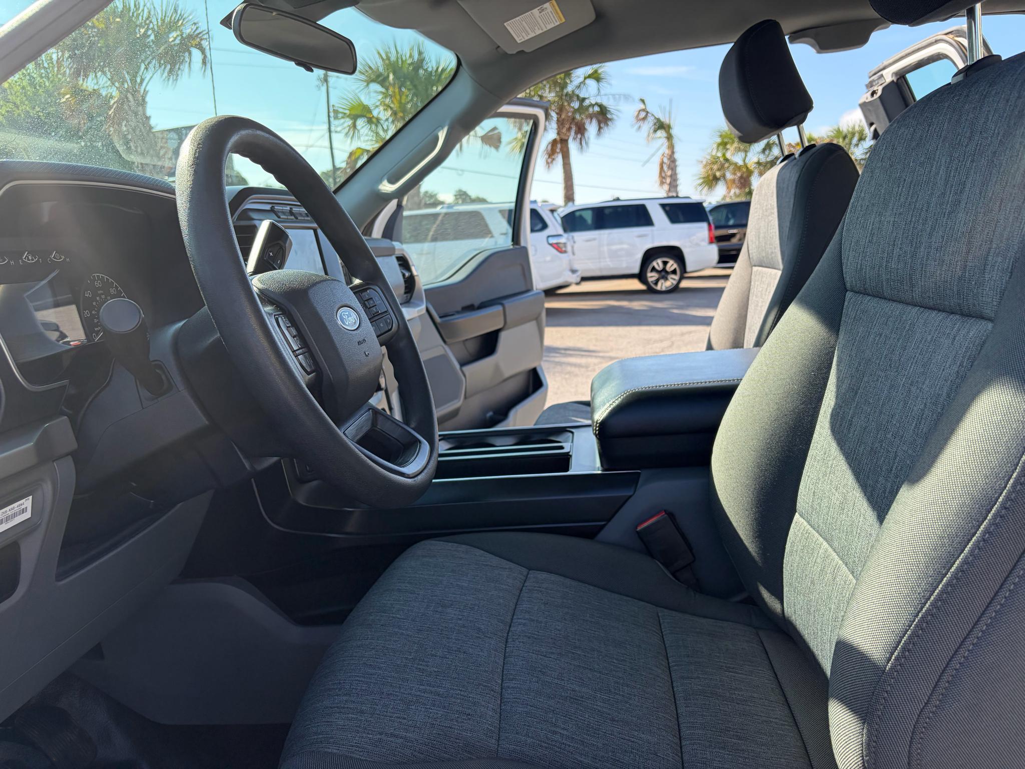 Ford F-150 4WD Reg Cab 126" STX 2021