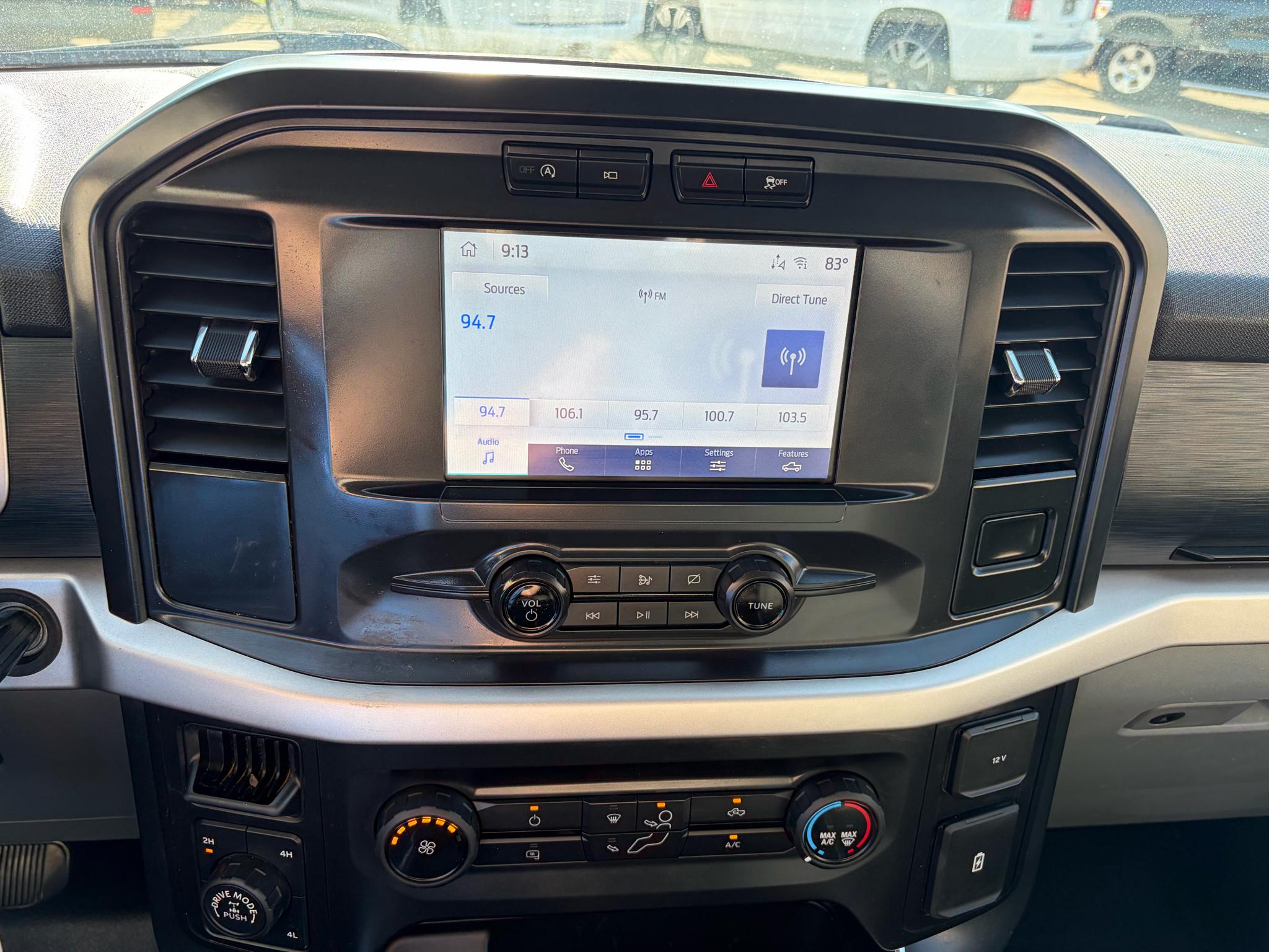 Ford F-150 4WD Reg Cab 126" STX 2021