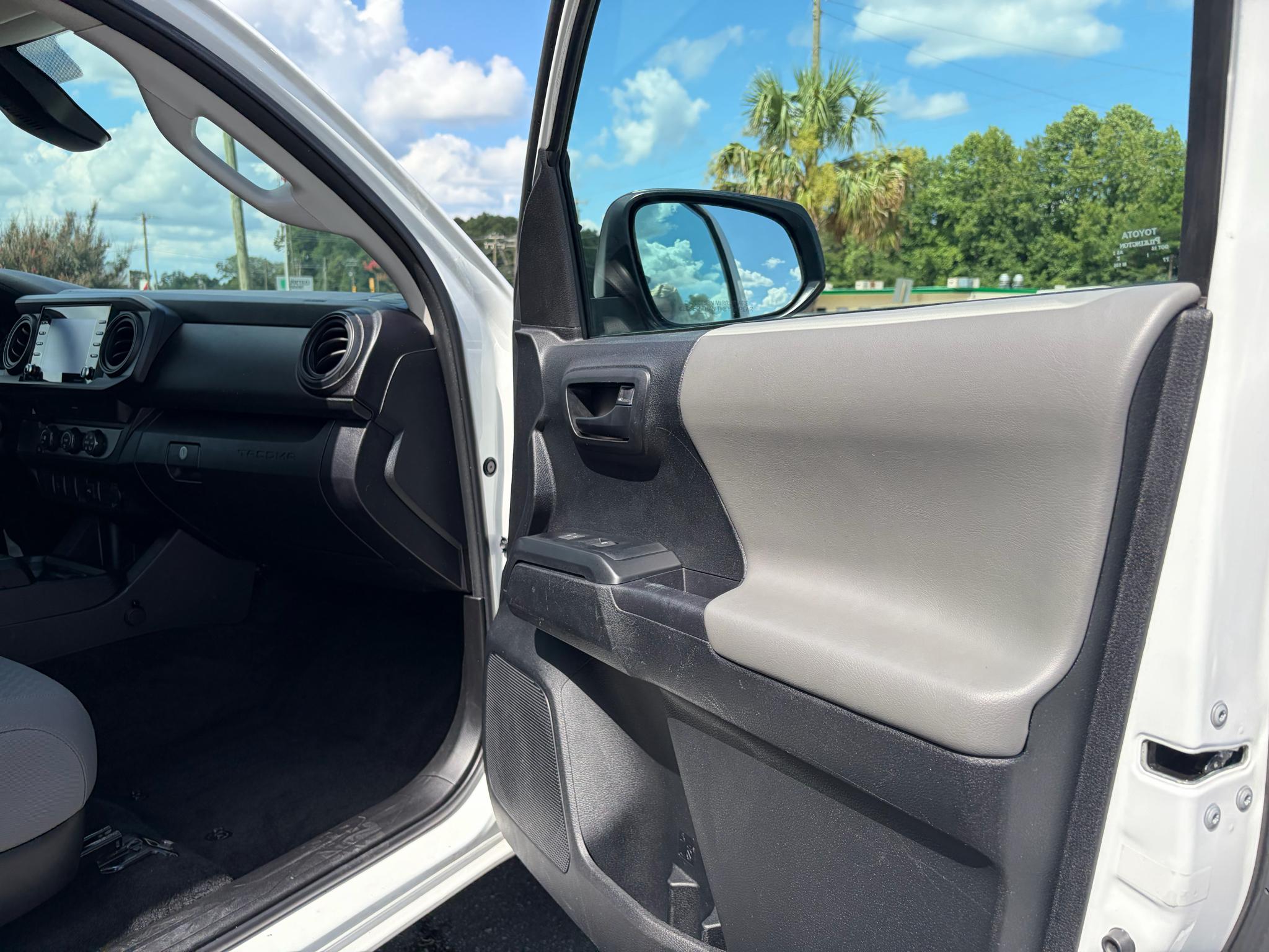 Ford F-150 4WD Reg Cab 126" STX 2021