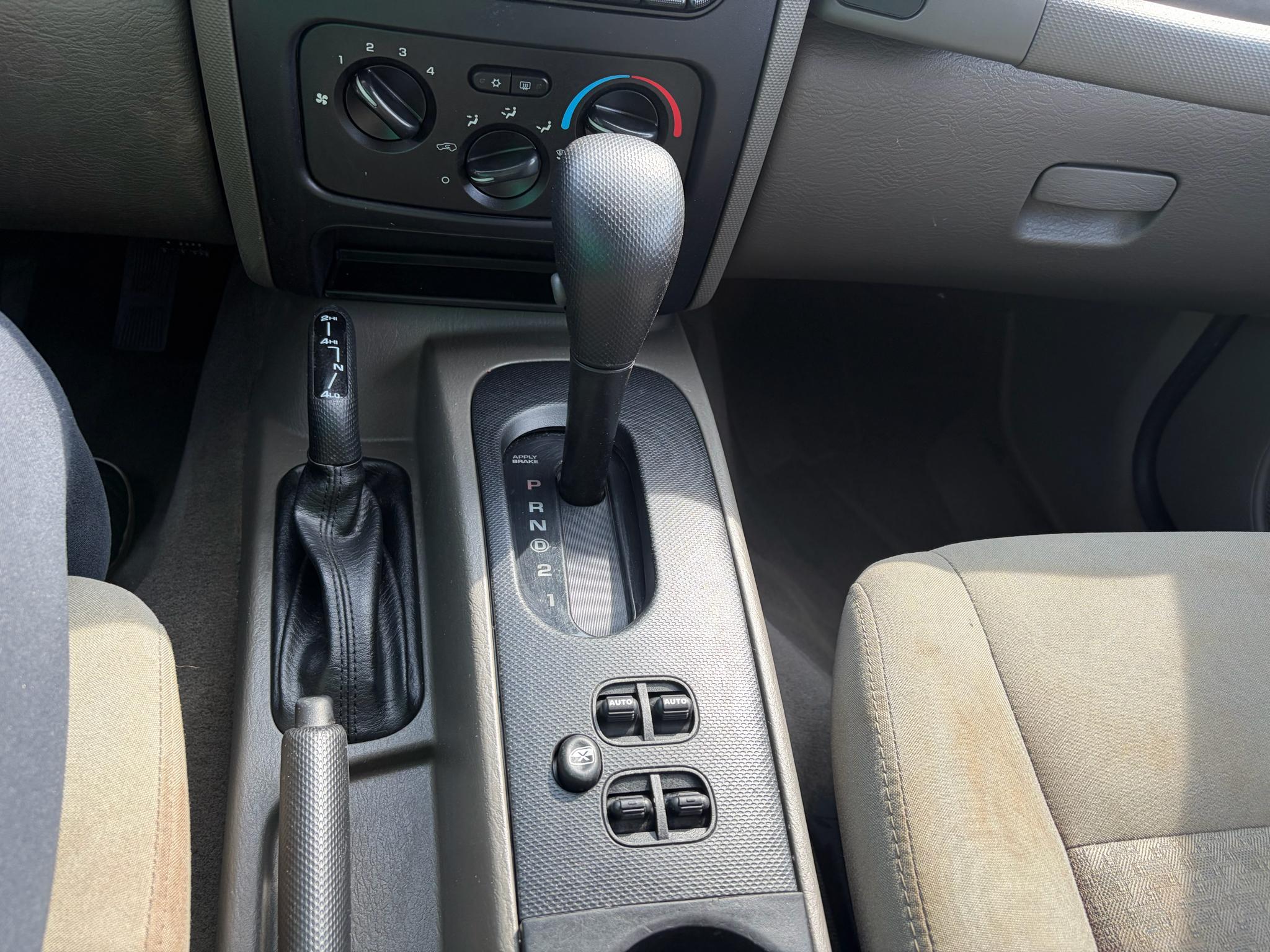 Jeep Liberty 4dr Sport 4WD 2006