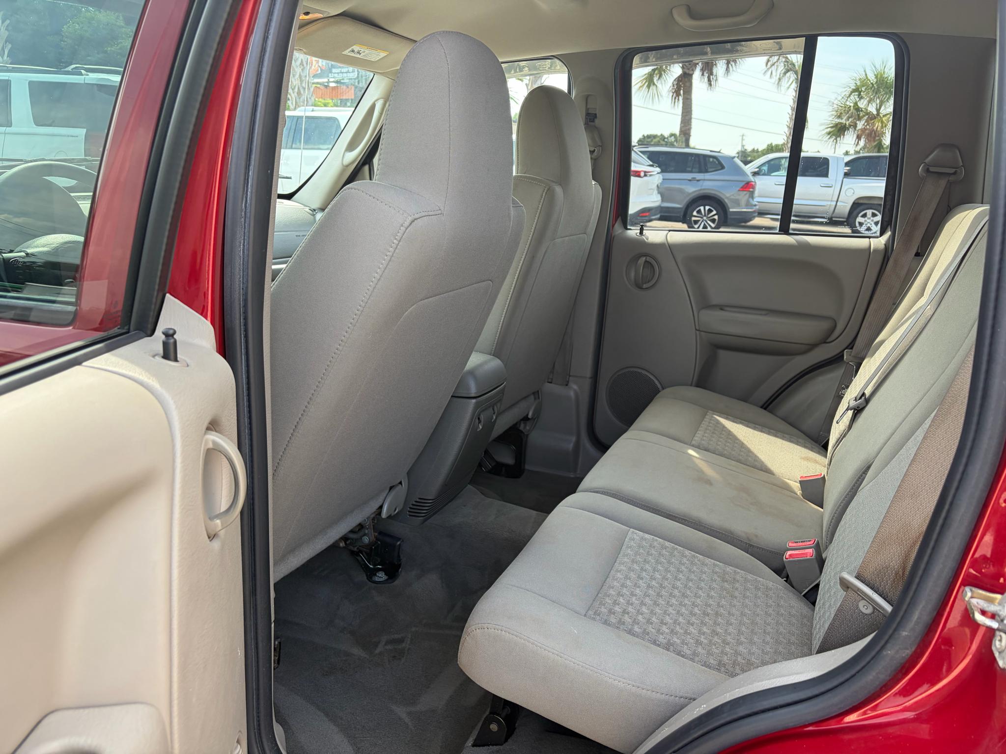 Jeep Liberty 4dr Sport 4WD 2006