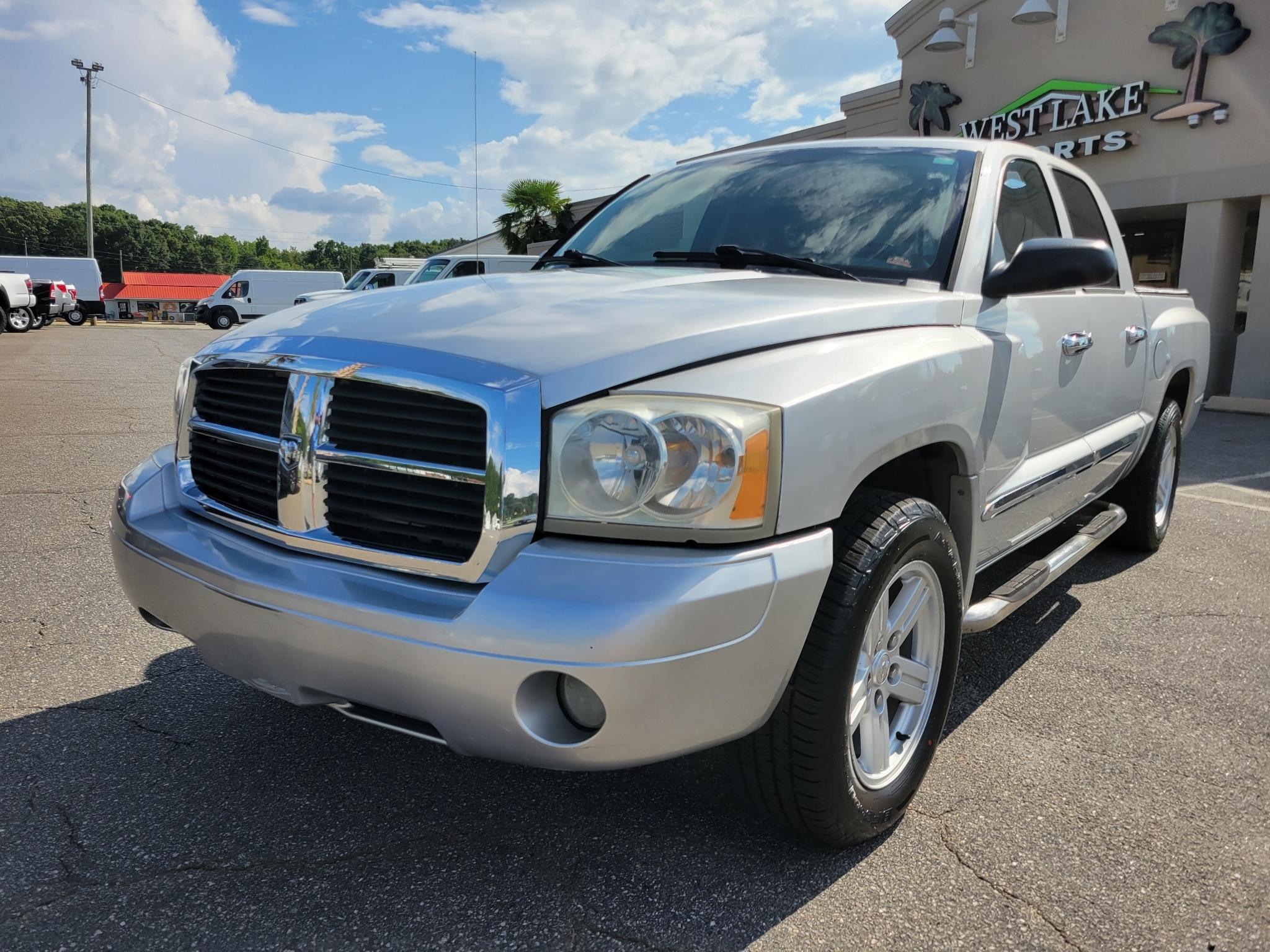 Dodge Dakota 2WD Quad Cab 131" SLT 2007