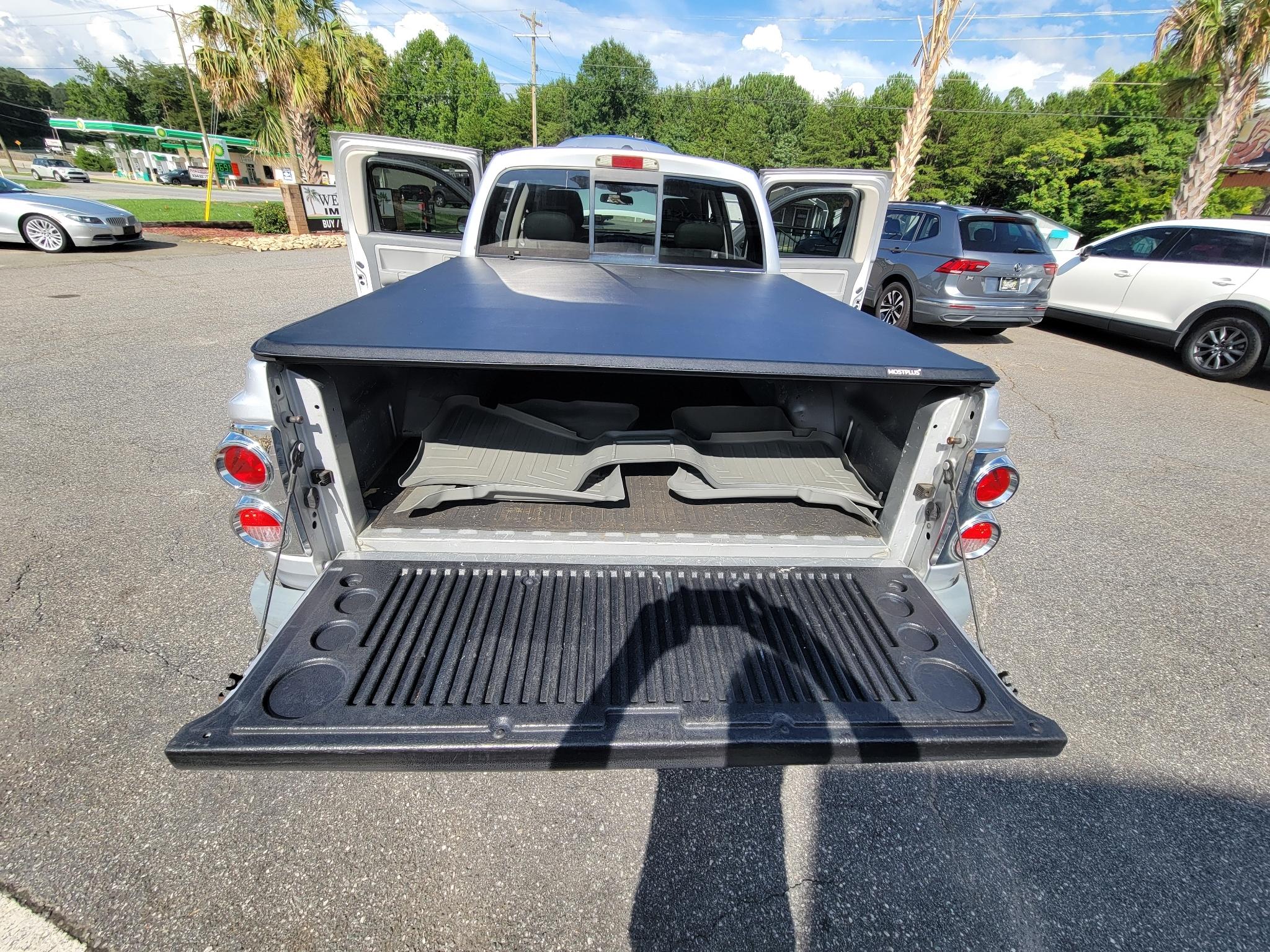 Dodge Dakota 2WD Quad Cab 131" SLT 2007