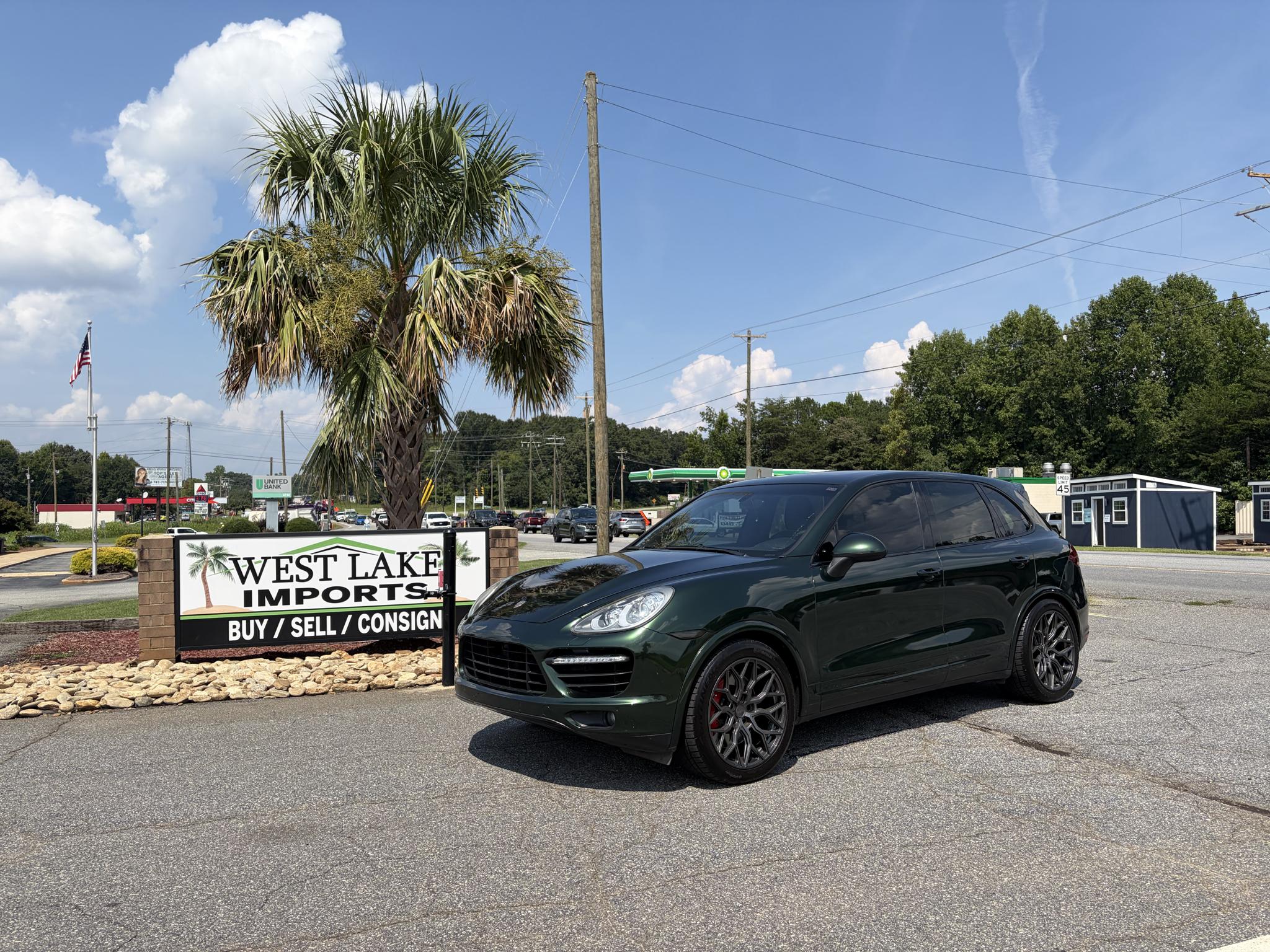 2012 Porsche Cayenne AWD 4dr Turbo