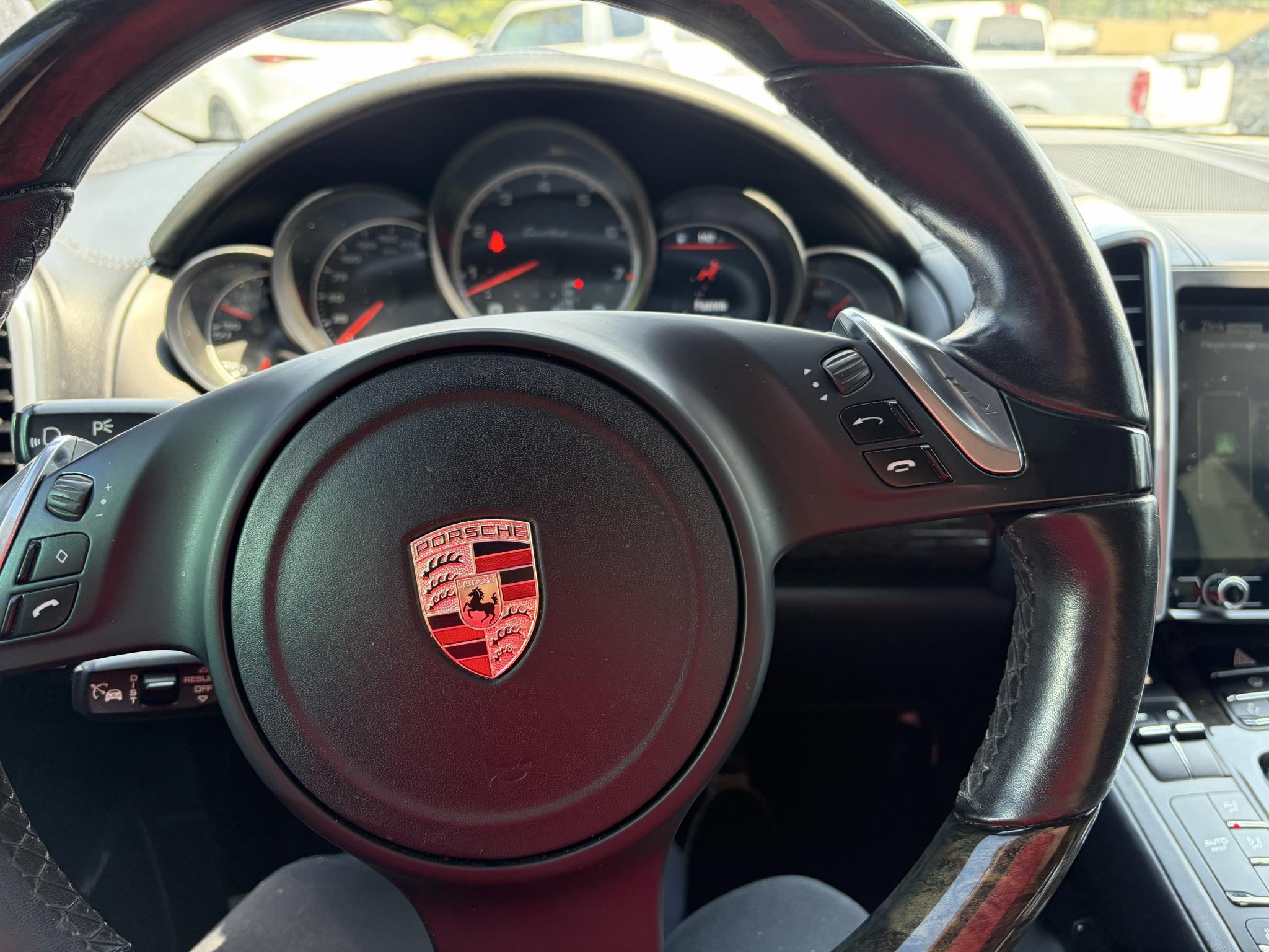 Porsche Cayenne AWD 4dr Turbo 2012