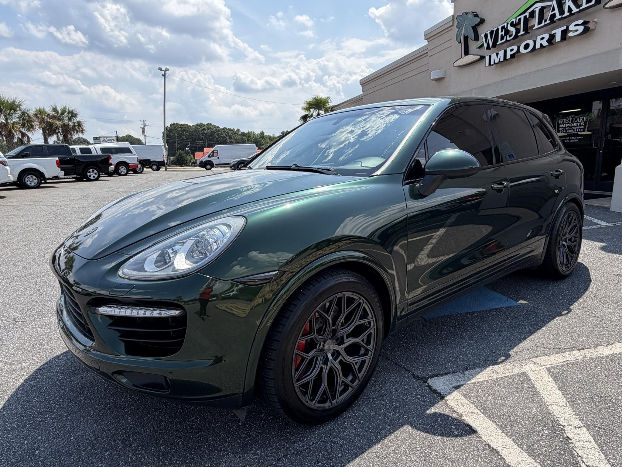 Porsche Cayenne AWD 4dr Turbo 2012