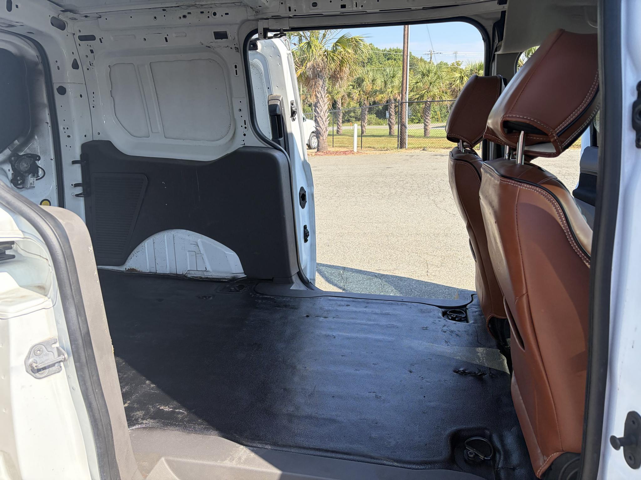 Ford Transit Connect Van XL LWB w/Rear Symmetrical Doors 2020
