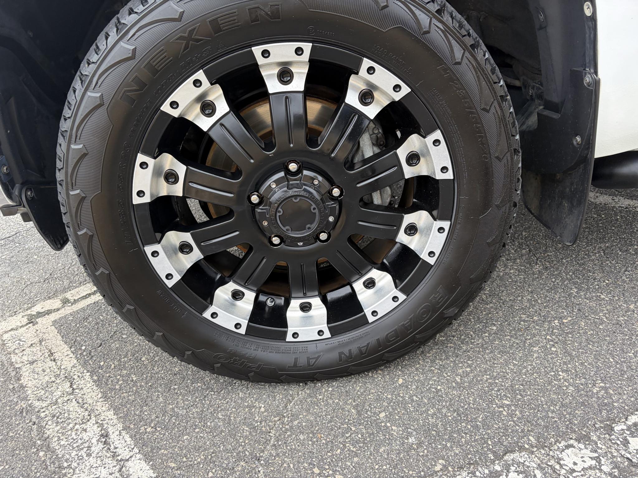 Toyota Tundra 4WD Truck CrewMax 5.7L FFV V8 6-Spd AT SR5 (Natl) 2014