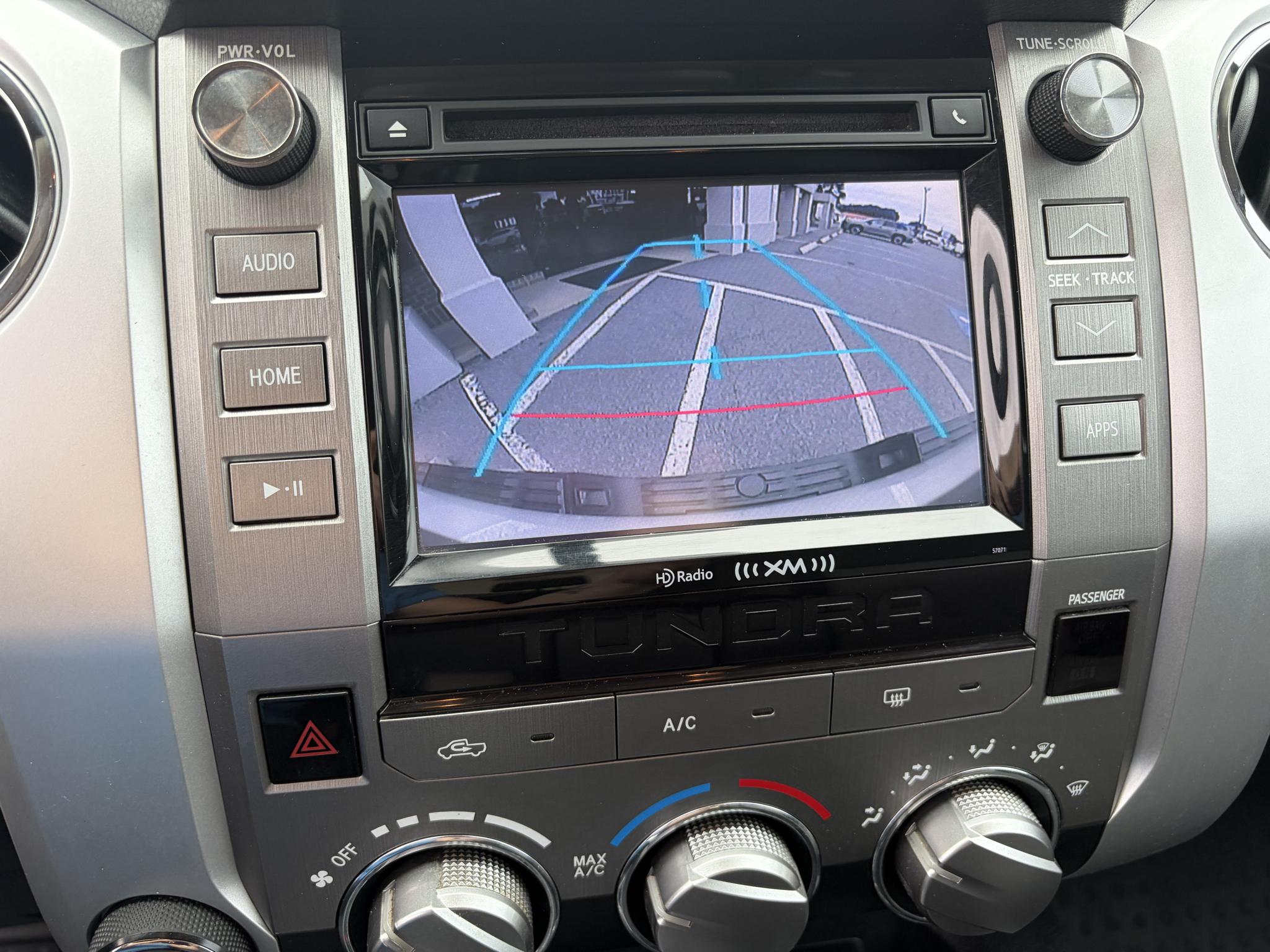 Toyota Tundra 4WD Truck CrewMax 5.7L FFV V8 6-Spd AT SR5 (Natl) 2014
