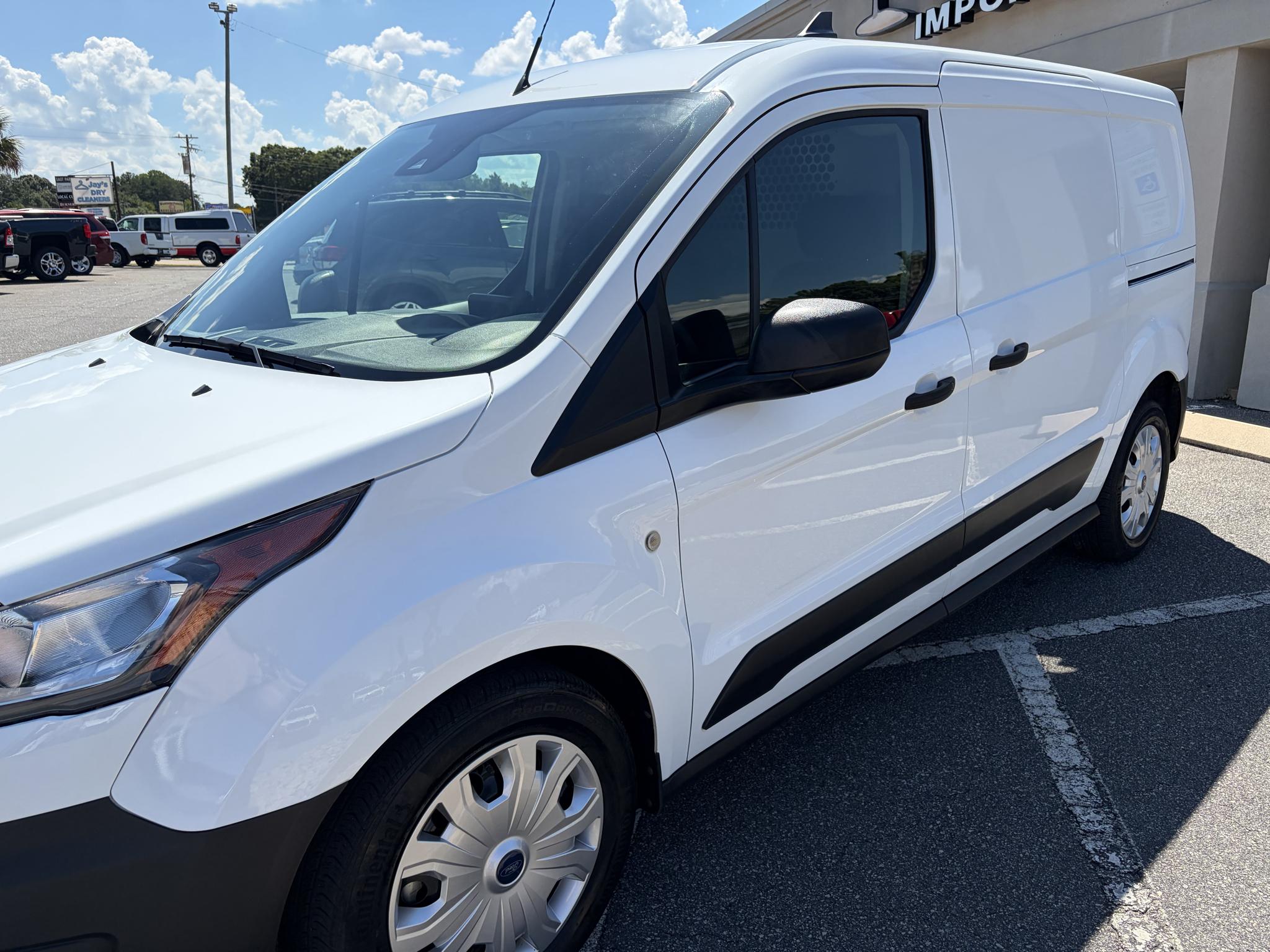 Ford Transit Connect Van XL LWB w/Rear Symmetrical Doors 2023