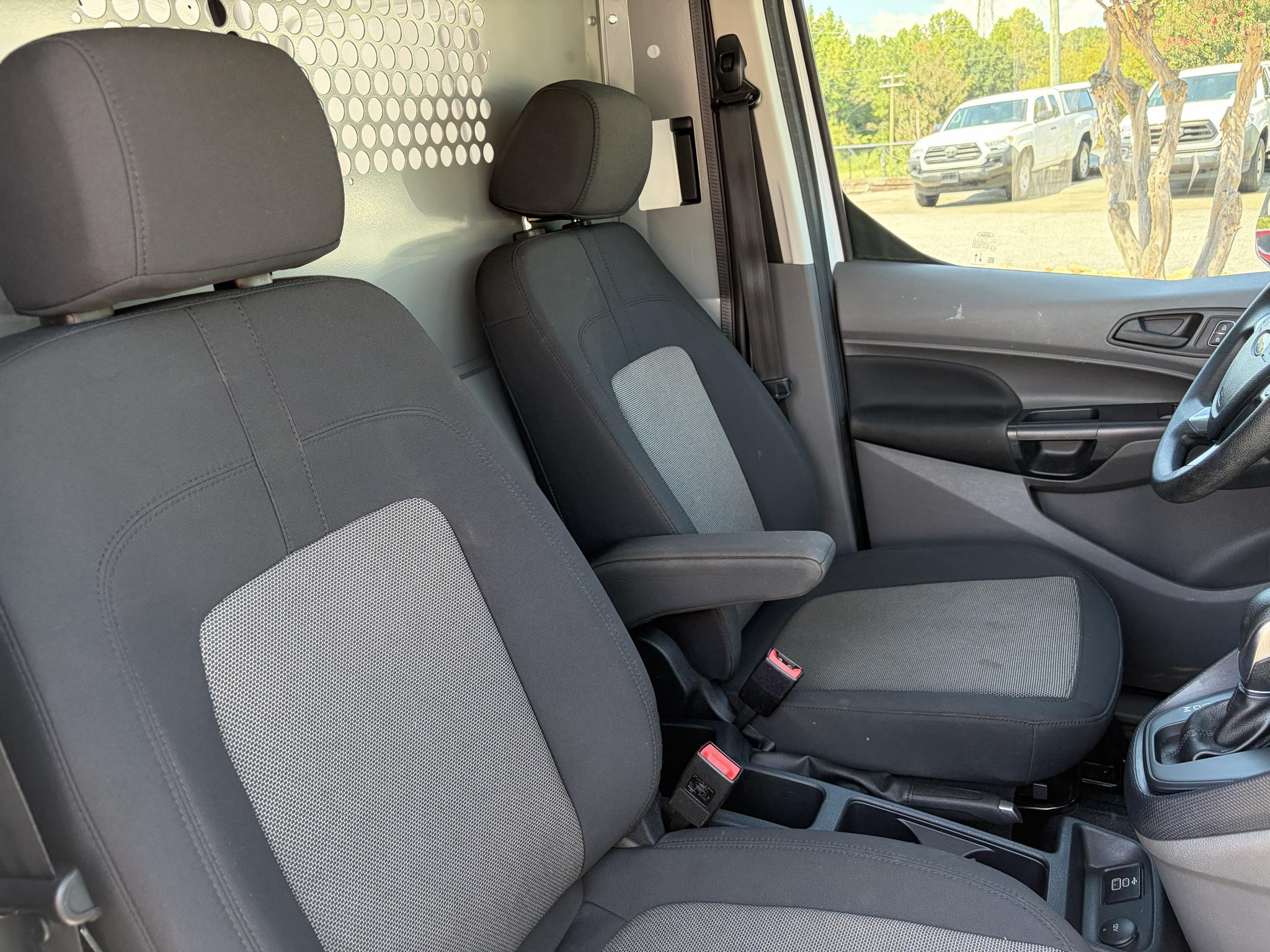 Ford Transit Connect Van XL LWB w/Rear Symmetrical Doors 2023