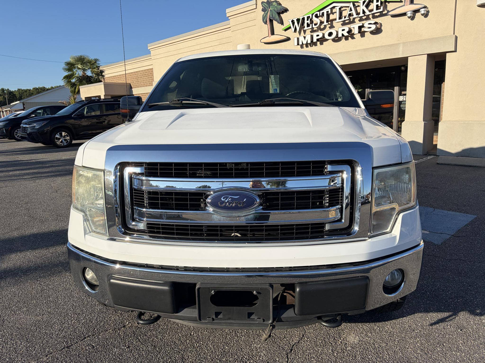 Ford F-150 4WD SuperCrew 145" Platinum 2014