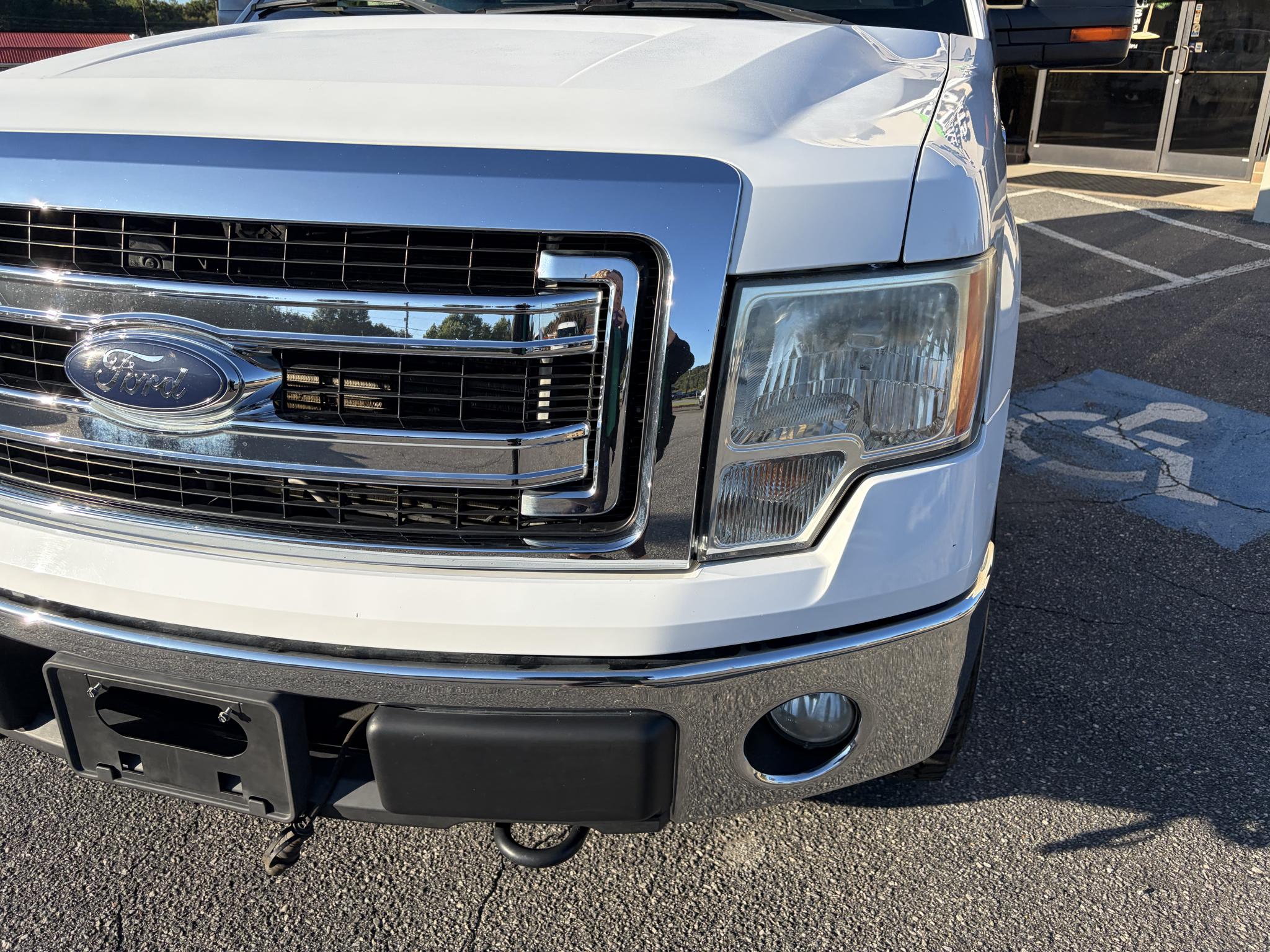 Ford F-150 4WD SuperCrew 145" Platinum 2014