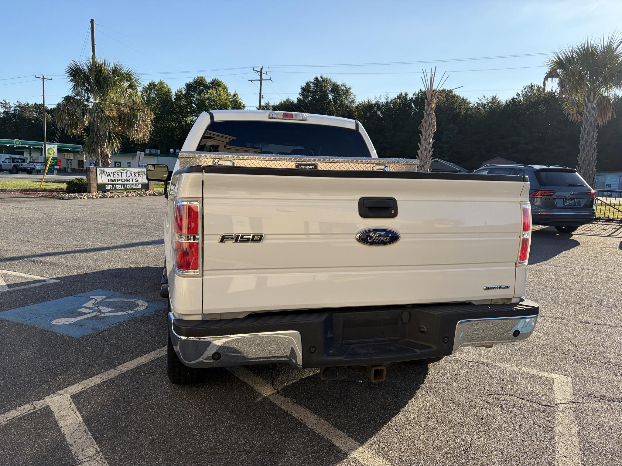 Ford F-150 4WD SuperCrew 145" Platinum 2014