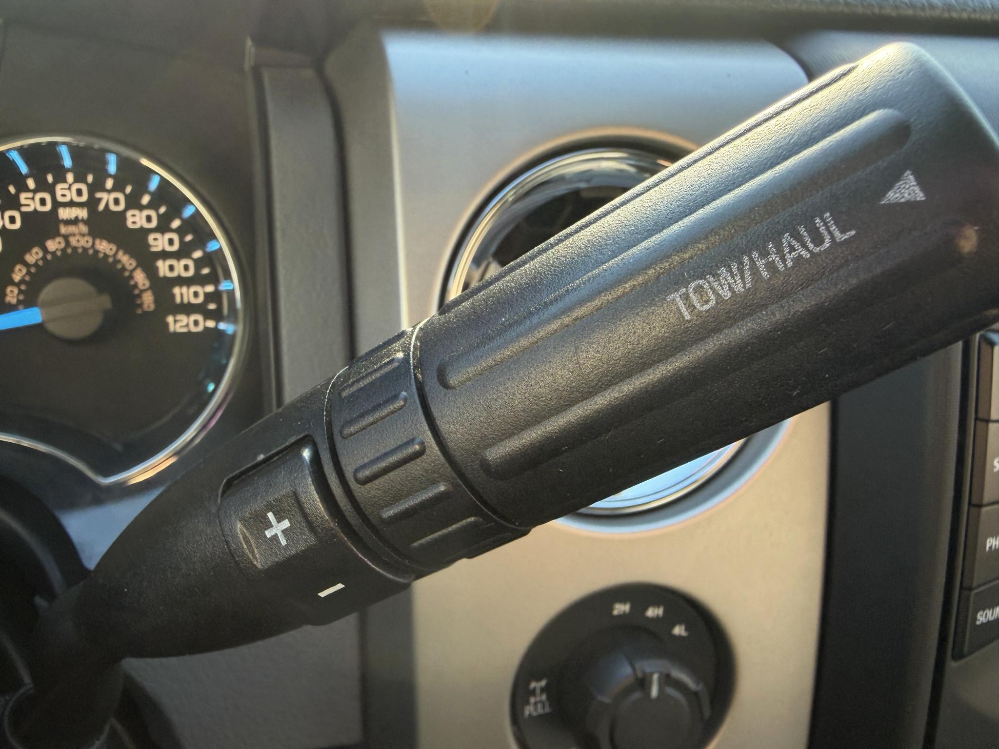 Ford F-150 4WD SuperCrew 145" Platinum 2014