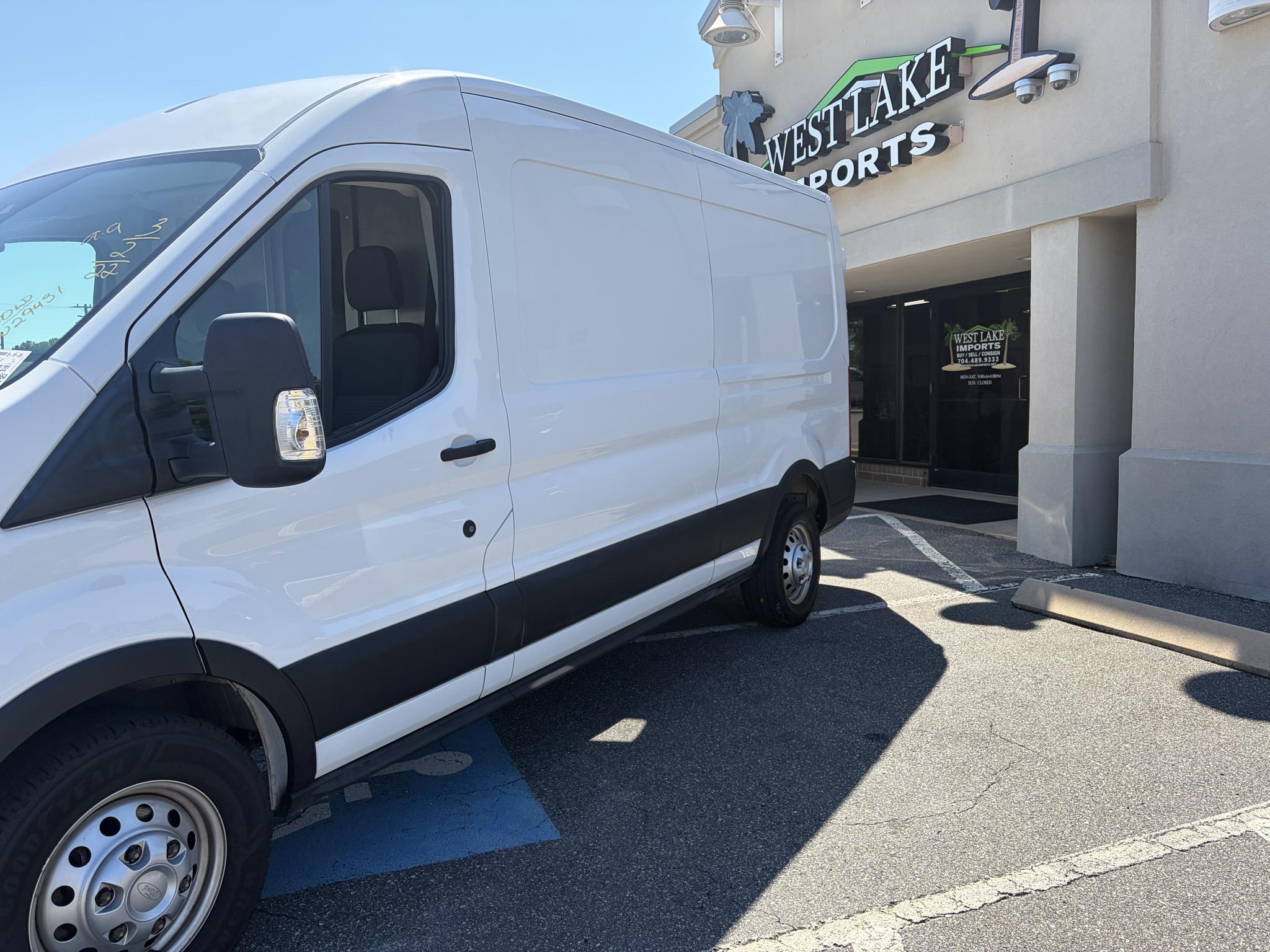 Ford Transit Cargo Van T-250 130" Med Rf 9070 GVWR AWD 2022
