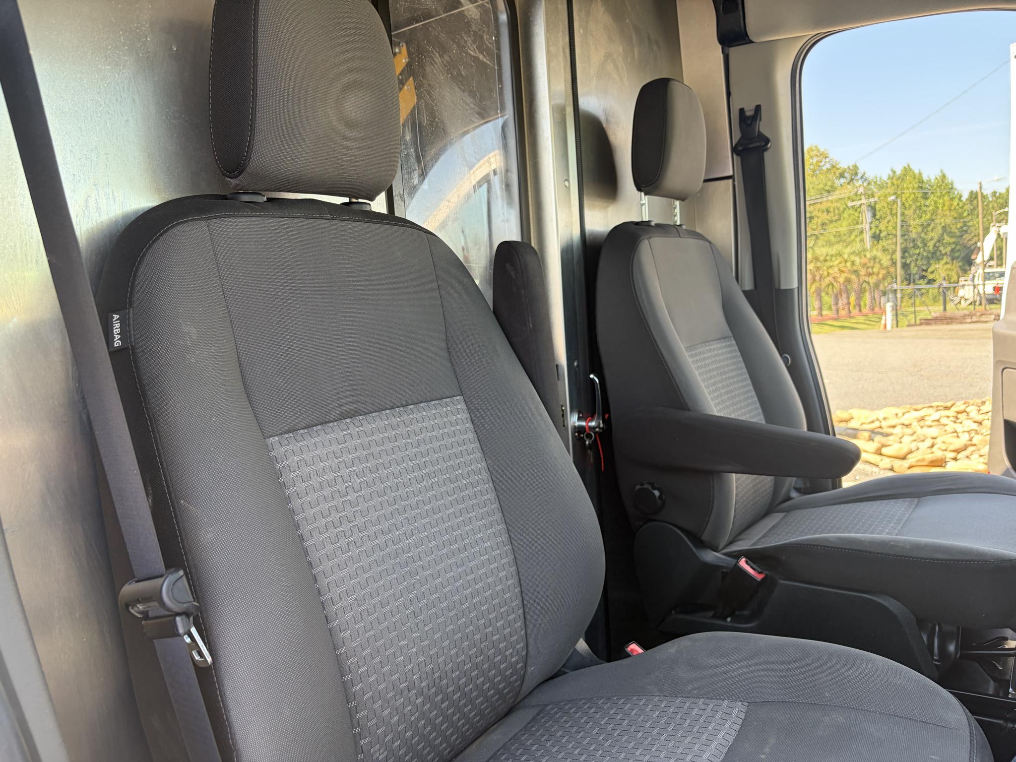 Ford Transit Cargo Van T-250 130" Med Rf 9070 GVWR AWD 2022