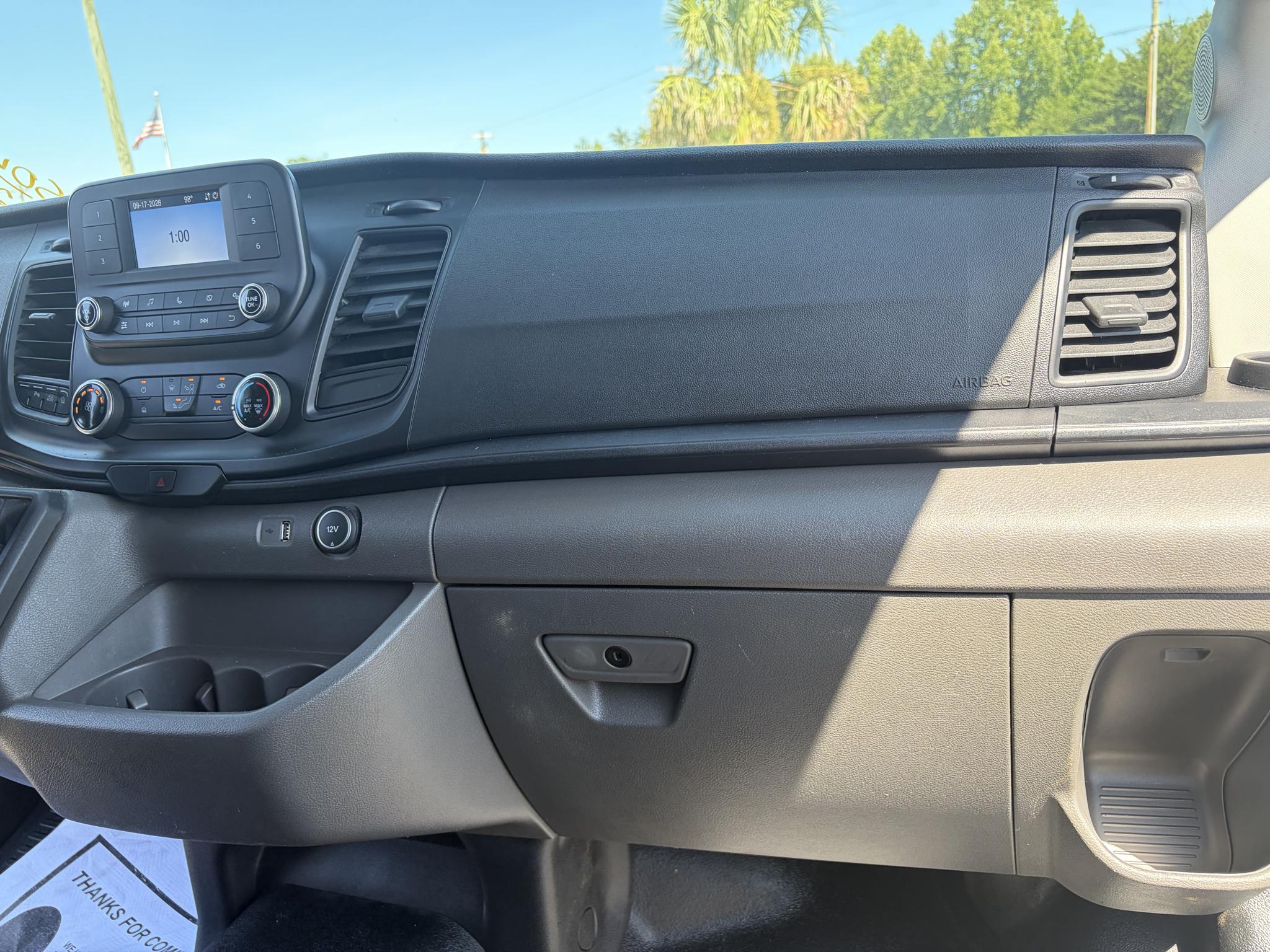 Ford Transit Cargo Van T-250 130" Med Rf 9070 GVWR AWD 2022