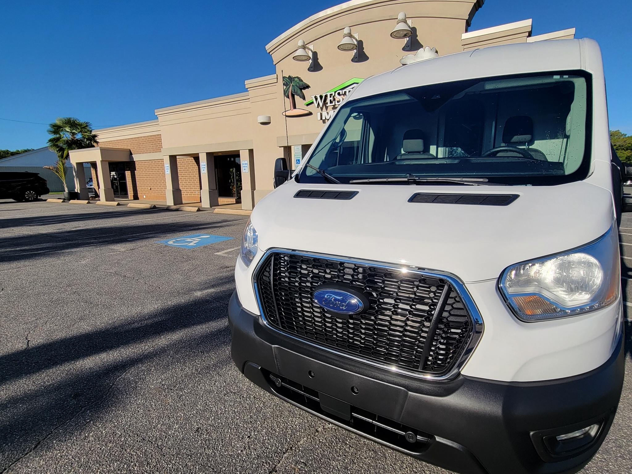 Ford Transit Cargo Van T-250 130" Med Rf 9070 GVWR AWD 2022