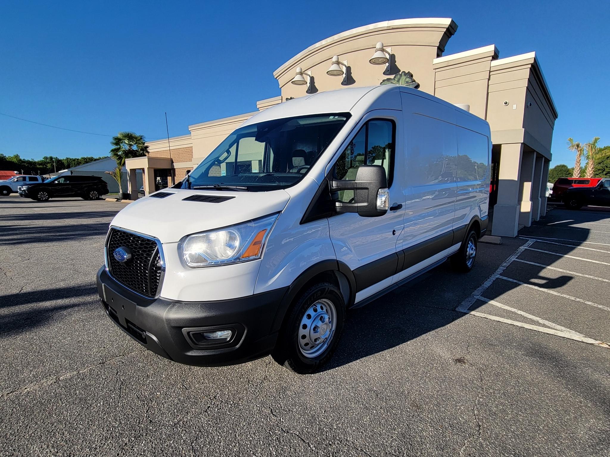 Ford Transit Cargo Van T-250 130" Med Rf 9070 GVWR AWD 2022