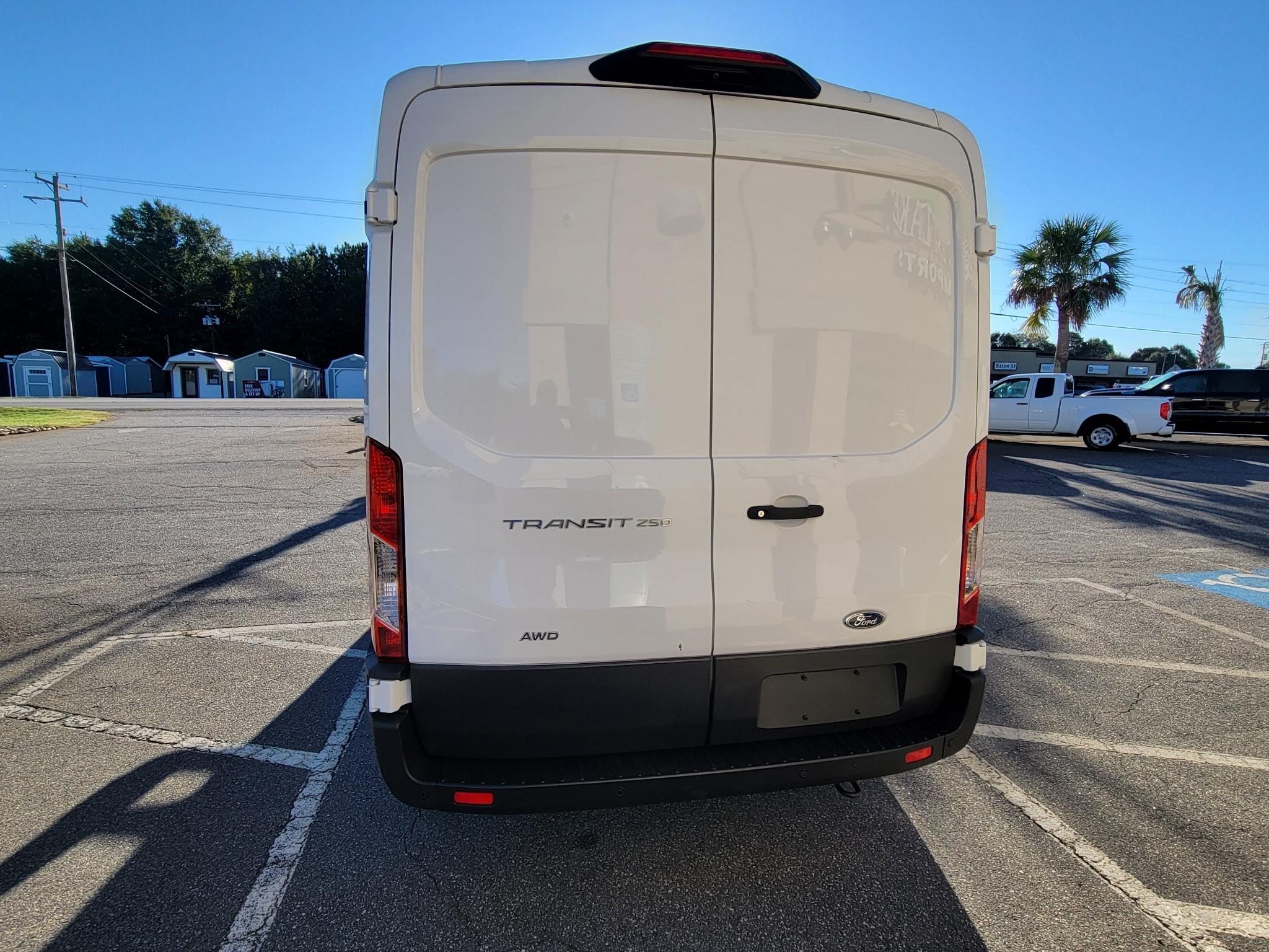 Ford Transit Cargo Van T-250 130" Med Rf 9070 GVWR AWD 2022